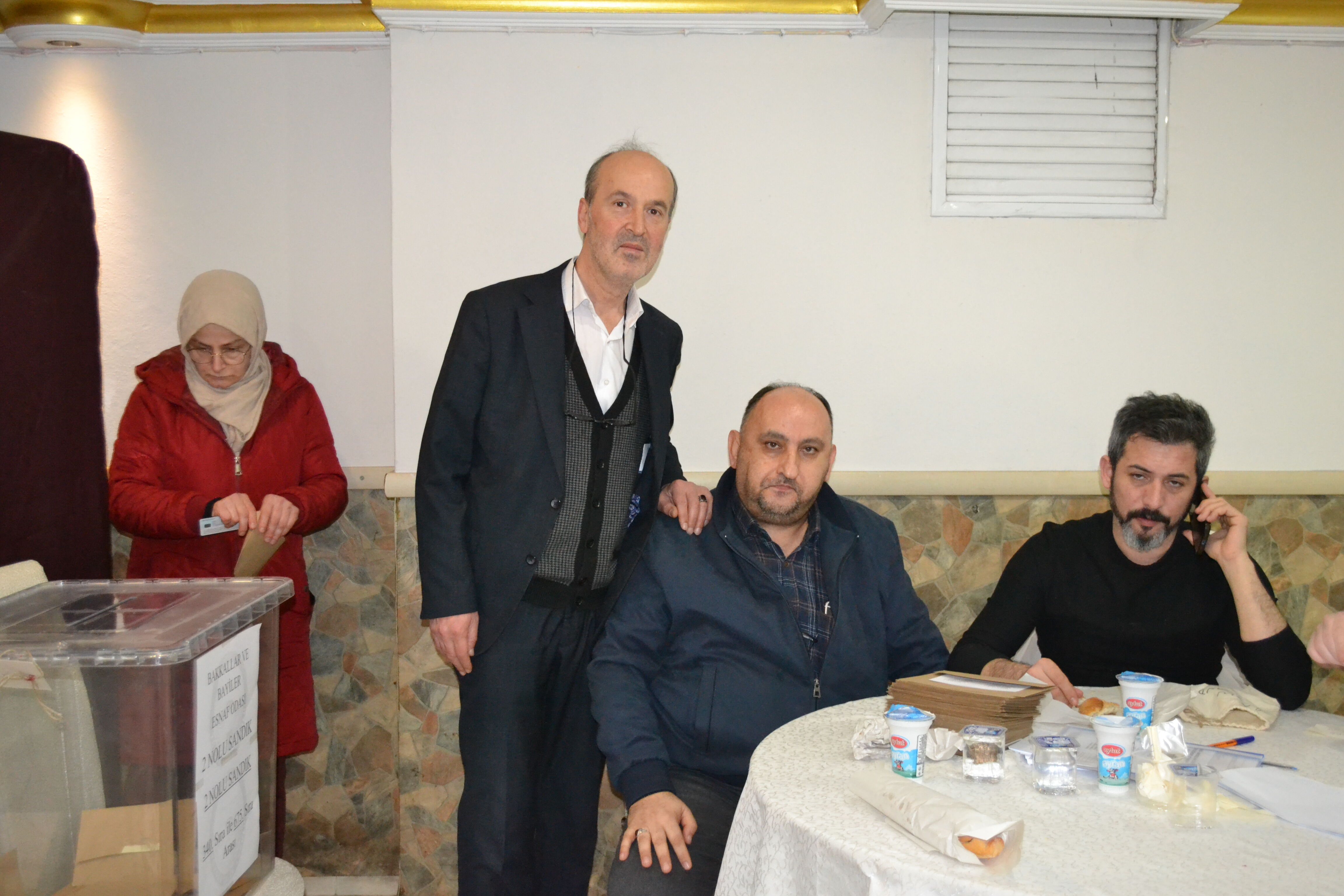 Bafra’da Bakkallar Başkan Aziz Öztürk Ile Yola Devam Dedi (6)