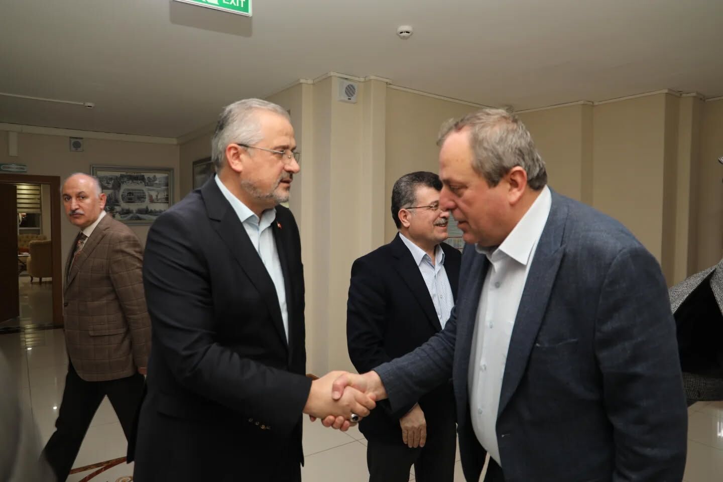 Başkan Kılıç, Meclis Üyeleri Ve Parti Başkanları İle İftarda Bir Araya Geldi (6)