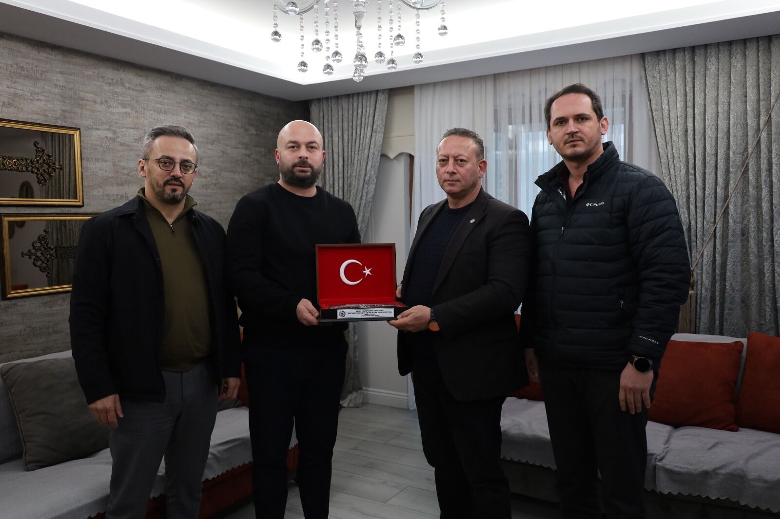 Başkan Kocabaş’tan 6 Şubat Deprem Şehitlerinin Ailelerine Taziye Ziyareti (2)