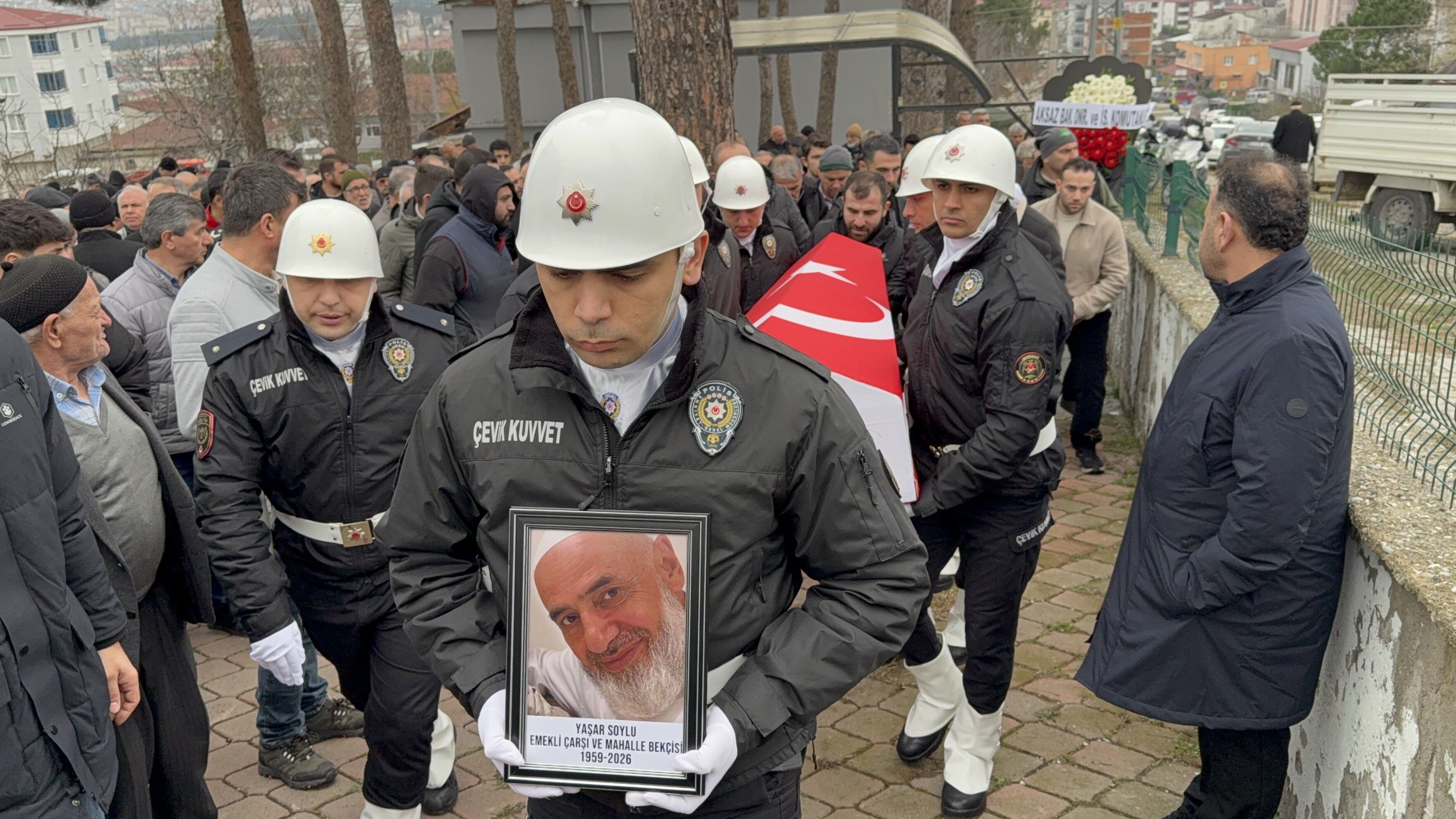 Bekçi Yaşar Soylu, Son Yolculuğuna Uğurlandı1