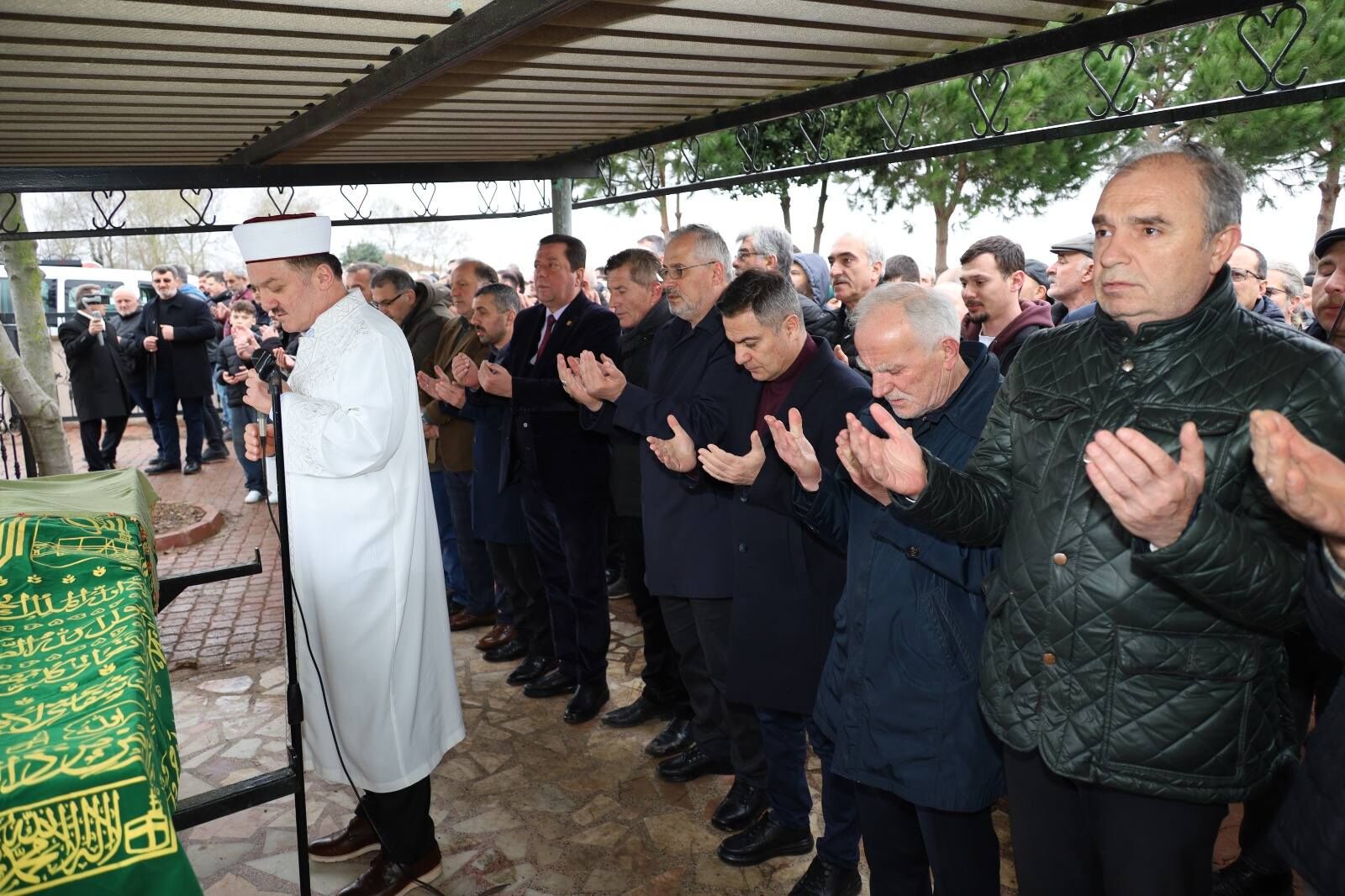 Hacı Meryem Tulum Son Yolculuğuna Uğurlandı (5)