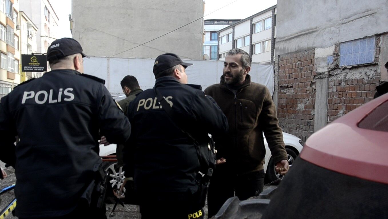 İki Yıldır Çözüm Bulamadı, Traktörüyle Bafra Belediyesi Önüne Dayandı (4)