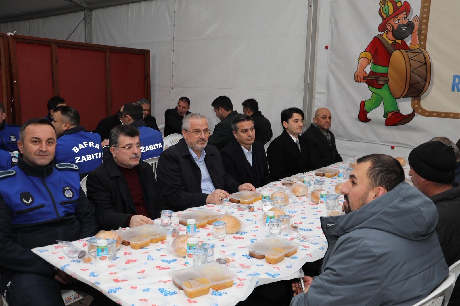 Kaymakam Altınpınar Ve Başkan Kılıç, İftar Çadırında Vatandaşlarla Buluştu (2)-1