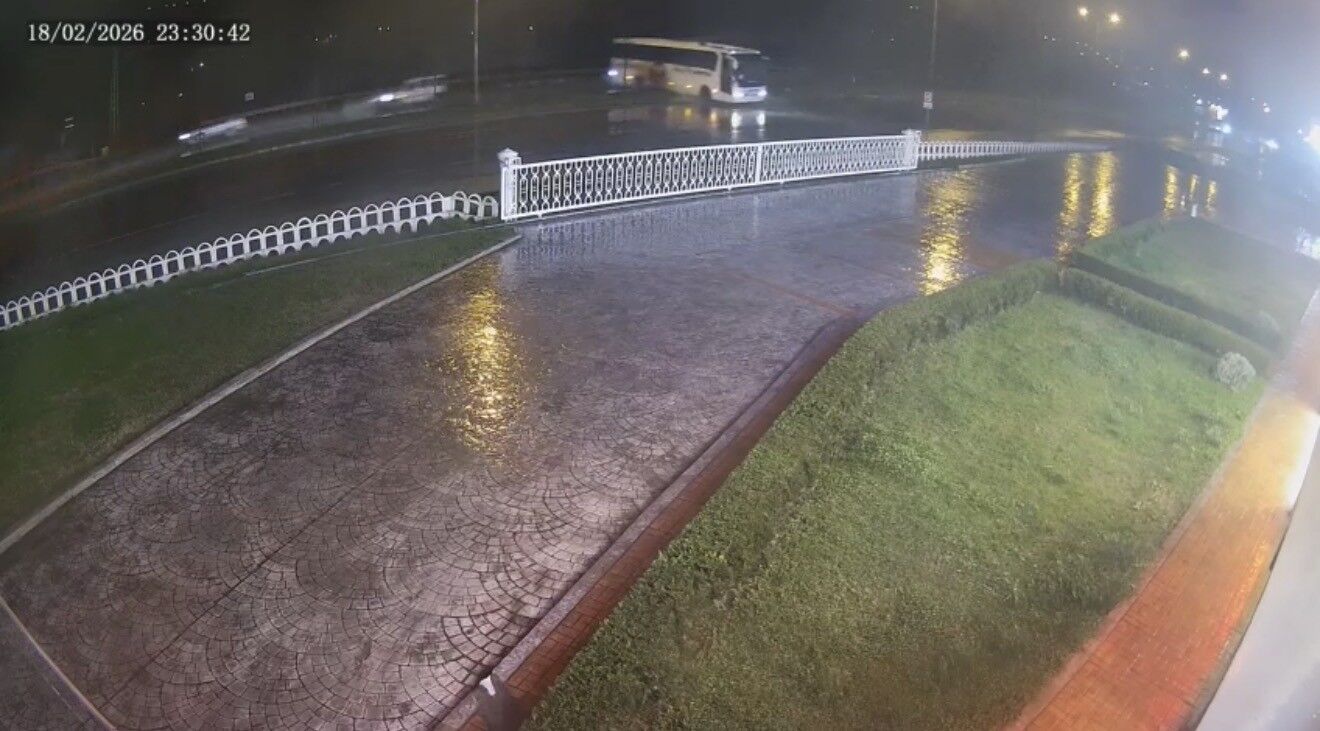 Samsun'da 7 Kişinin Yaralandığı Kazanın Kamera Görüntüsü Ortaya Çıktı (5)