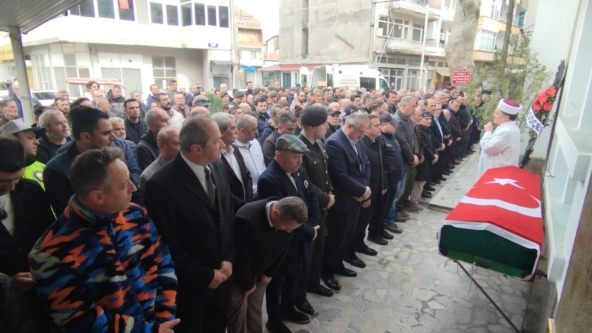 Şehit Hüseyin Var'ın Babası Hızır Var Son Yolculuğuna Uğurlandı (1)