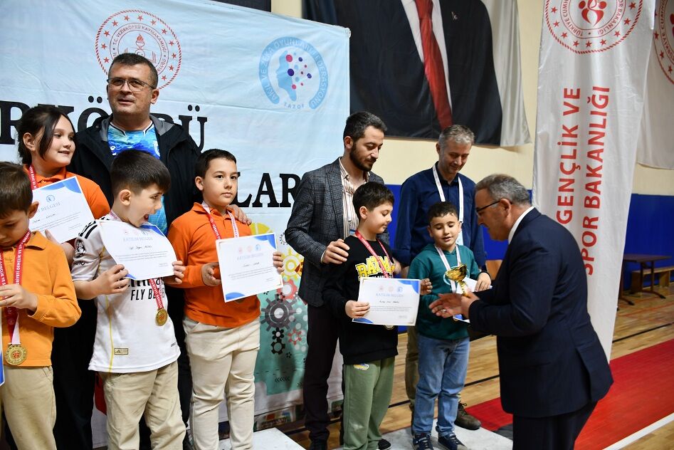Akıl Ve Zekâ Oyunları Turnuvası