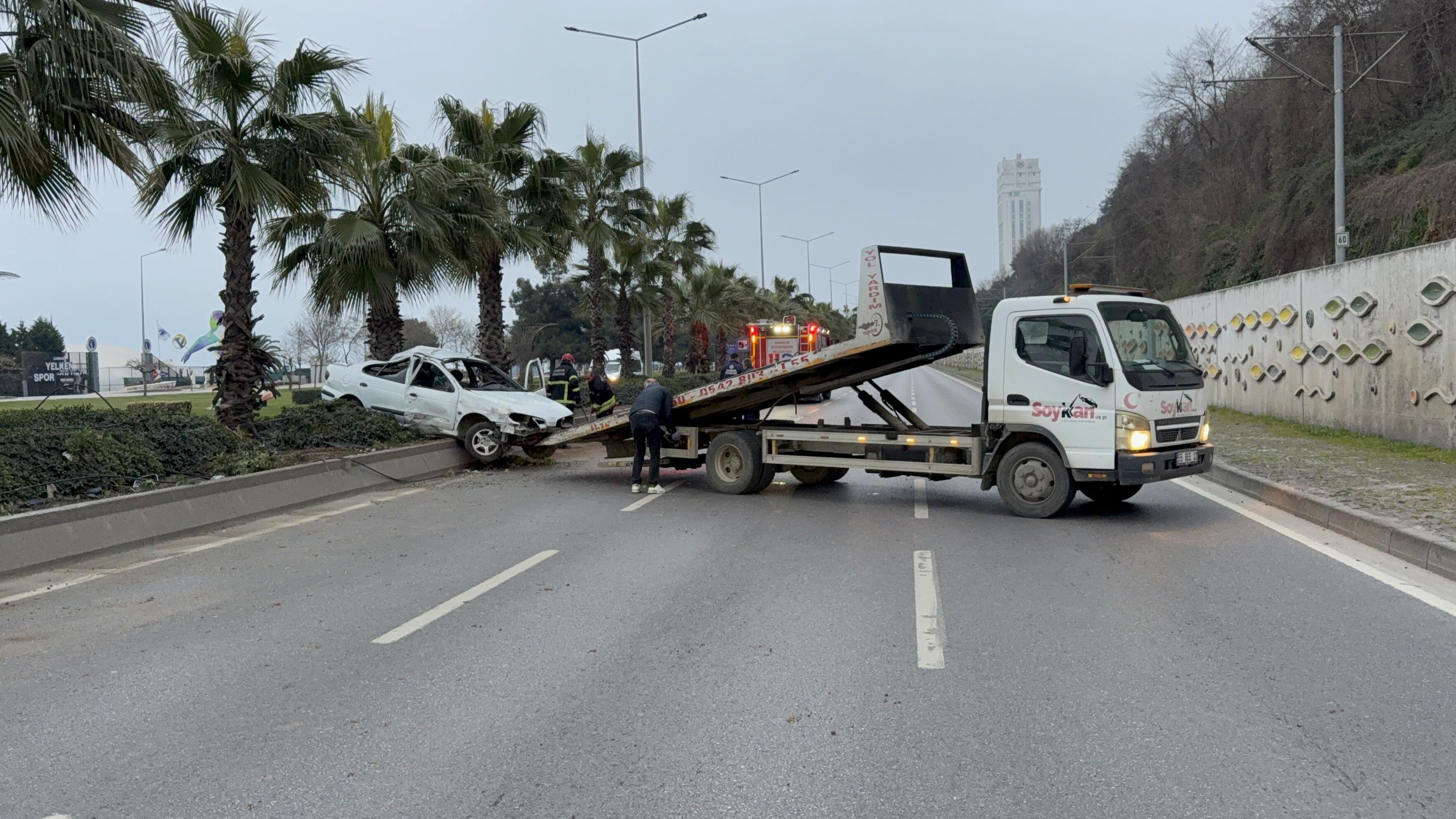 Alkolden Işlem Yapılan Sürücü Yeniden Direksiyona Geçip Kaza Yaptı 4 Yaralı (4)