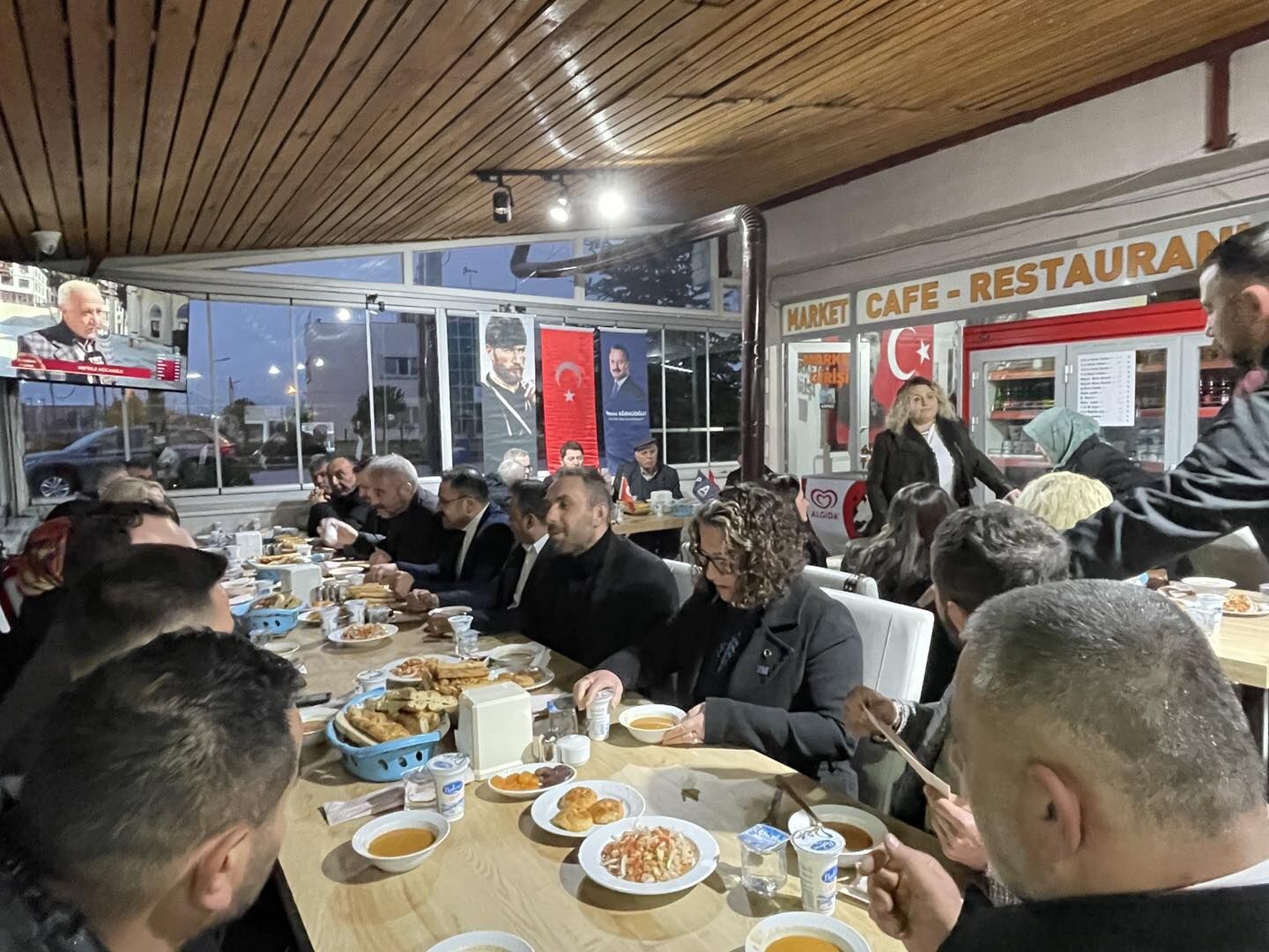 Anahtar Parti Bafra İlçe Başkanlığı’ndan Birlik Ve Beraberlik İftarı (7)
