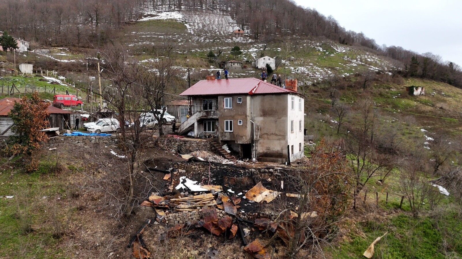Atakum Belediyesi'nden Yangın Mağduru Aileye Destek