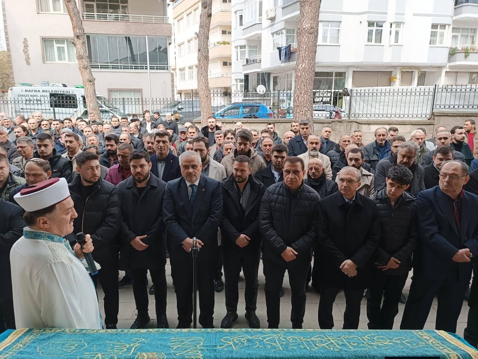 Bafra’da Dursun Hatun Bilgen Son Yolculuğuna Uğurlandı (3)
