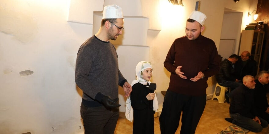 Bafra'da Ramazan Bereketi Tayyarpaşa Camii’nde Çocuklarla Paylaşıldı (6)