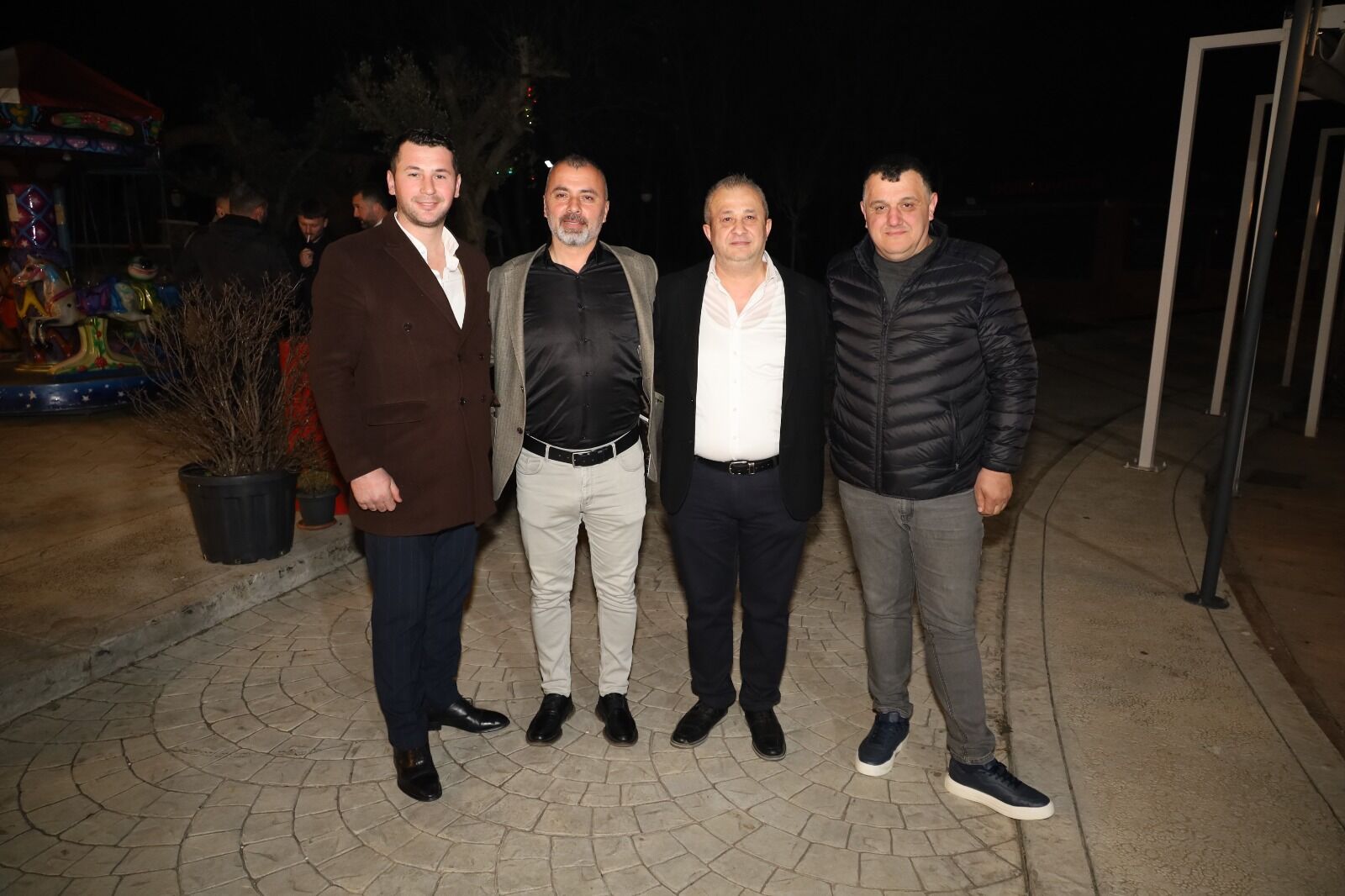 Bafra’da Yılmaz Zahirecilik Şirketler Grubu Soframız Bir, Gönüller Bir İftar Yemeği Düzenledi (33)