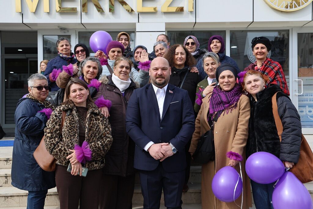 Emekçi Kadınlar Günü Etkinlikleri, Farkındalık Yürüyüşü Ile Başladı