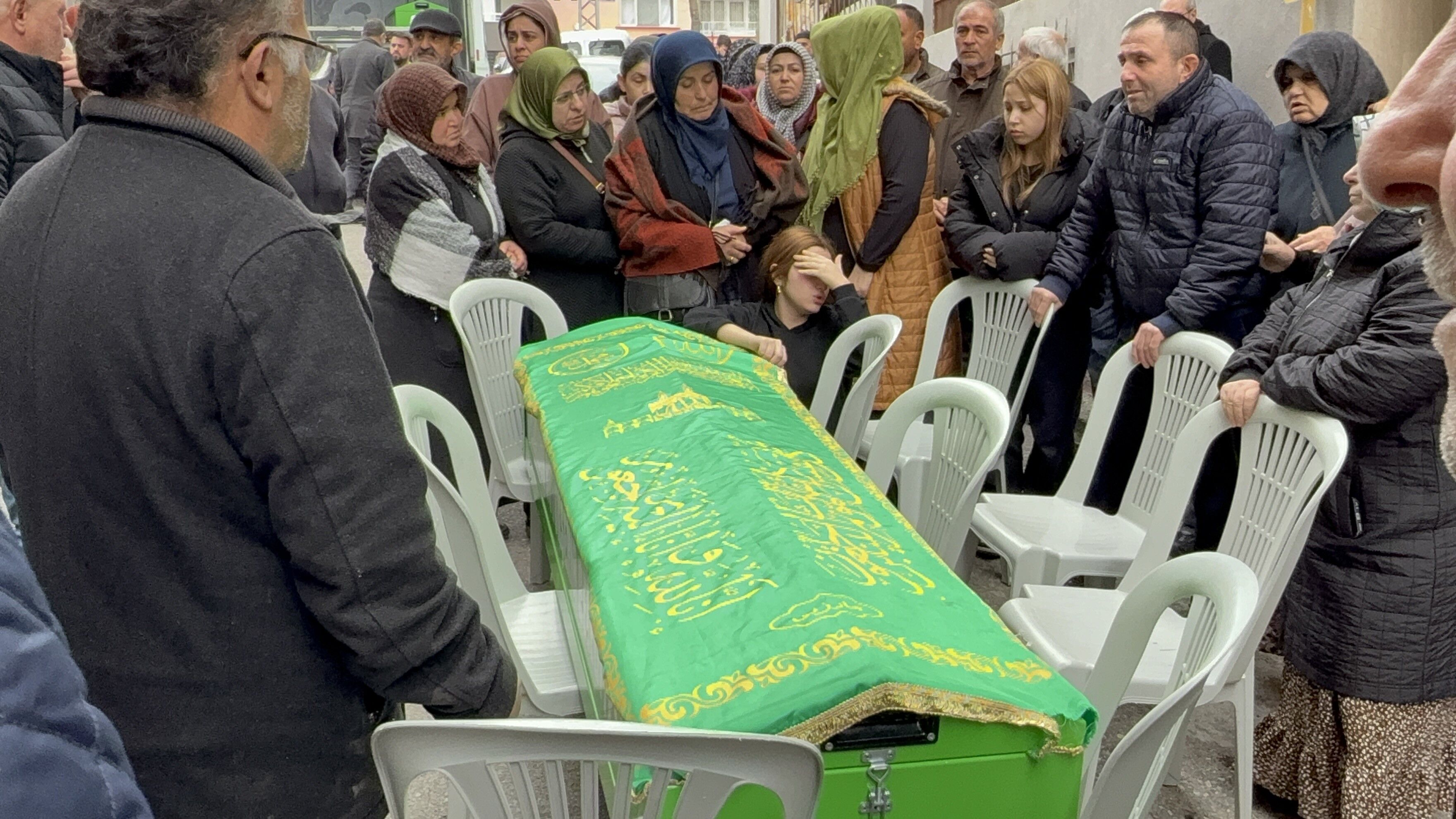 Eniştesi Tarafından Öldürülen Kadın Için Ailesi Gözyaşı Döktü (3)