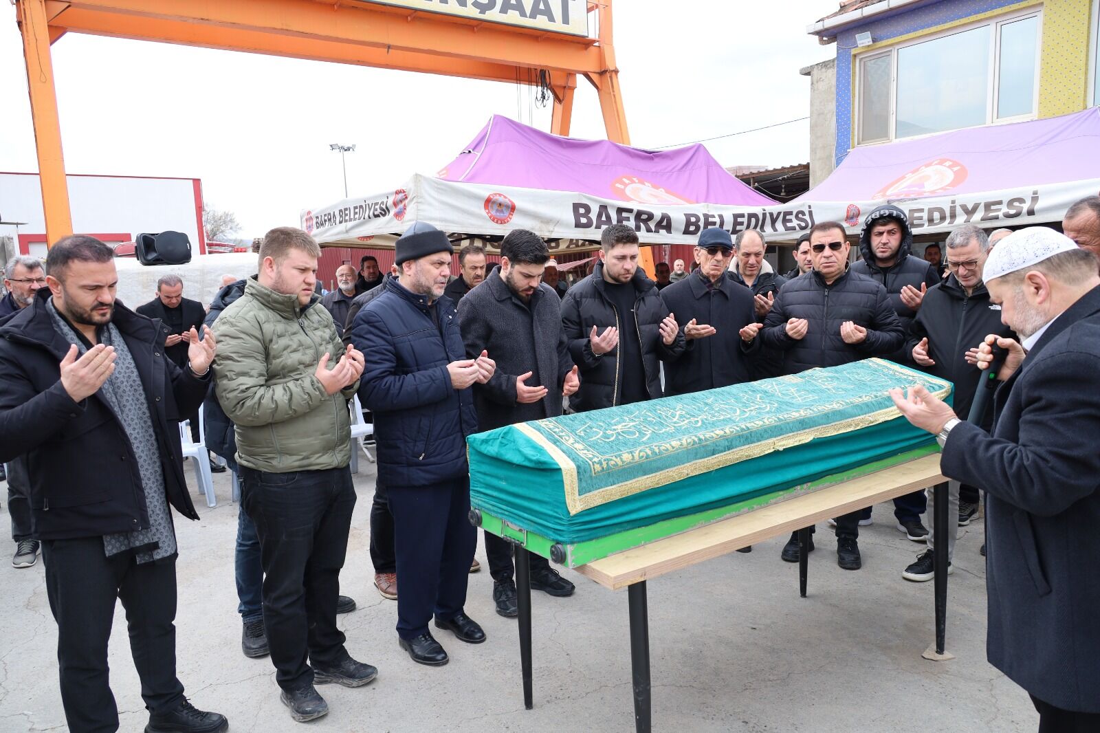 Hacı Dursun Hatun Bilgen Dualarla Son Yolculuğuna Uğurlandı (1)