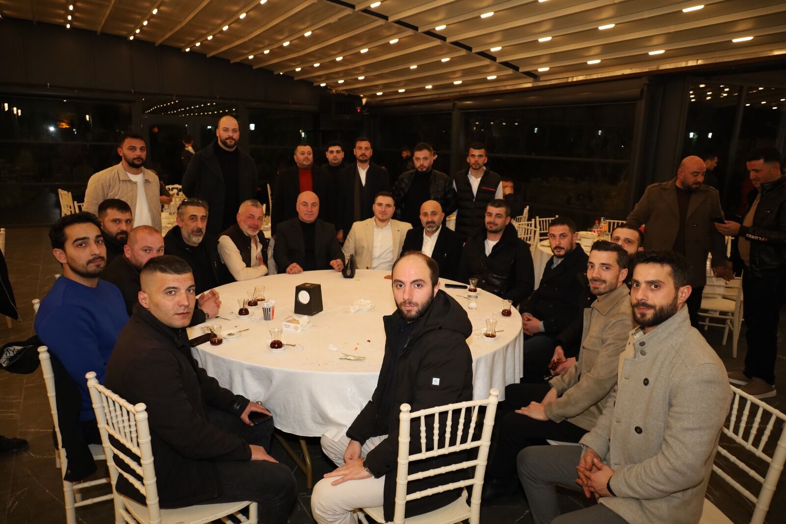 İş İnsanı Eyüp Atmaca’dan Geleneksel İftar Yemeği (17)