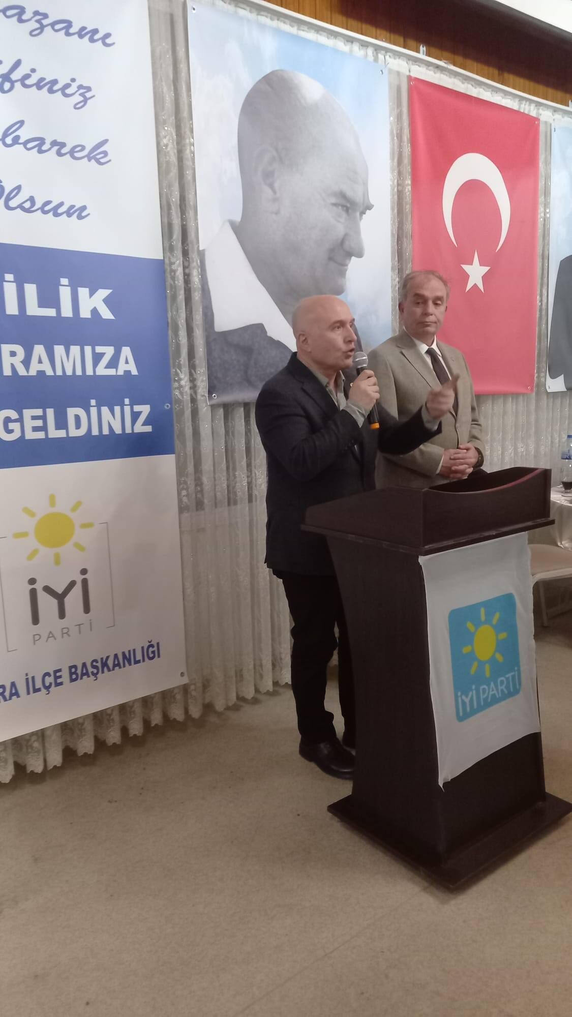 İyi̇ Parti̇ Bafra İlçe Teşki̇lati İyi̇li̇k Sofrasinda Bi̇r Araya Geldi̇ (8)