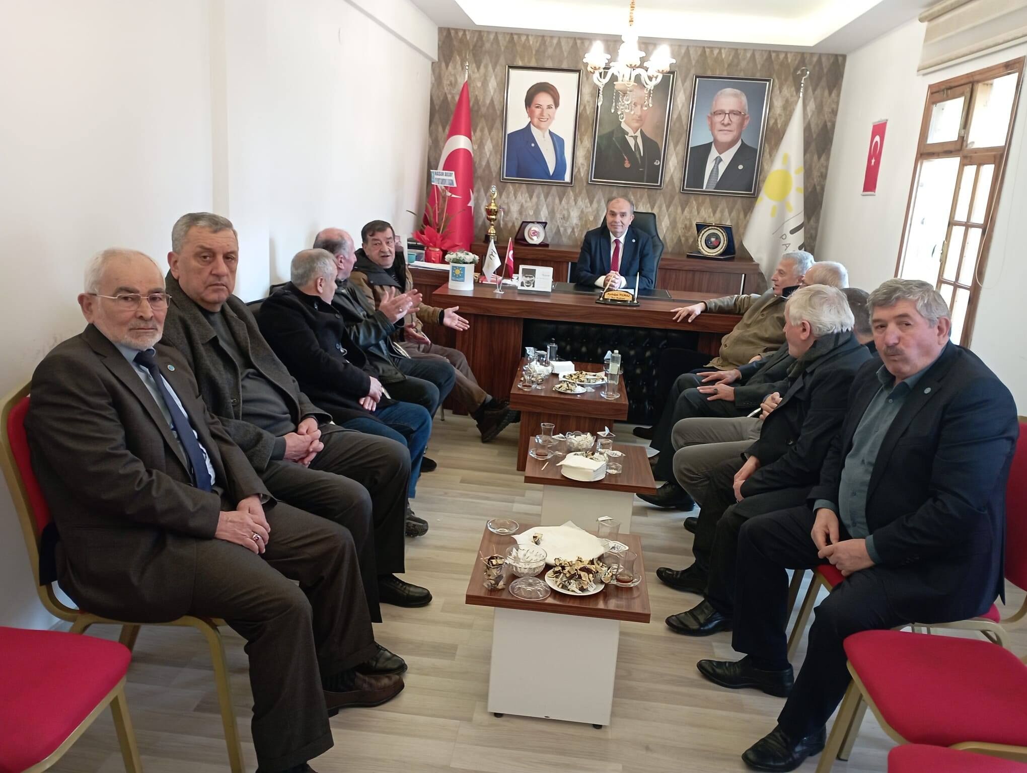 İyi̇ Parti Bafra İlçe Teşkilatında Bayramlaşma Programı (2)