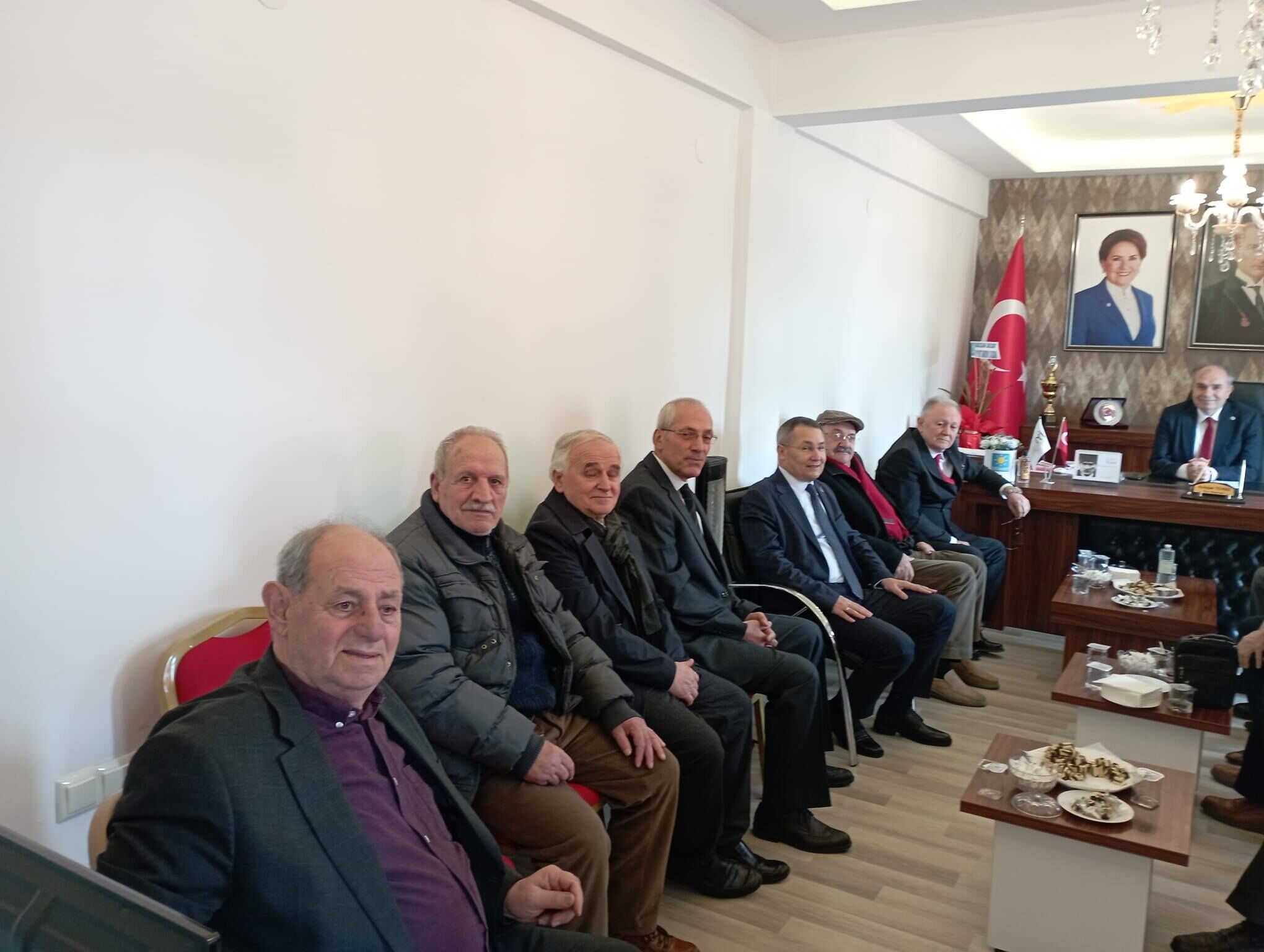 İyi̇ Parti Bafra İlçe Teşkilatında Bayramlaşma Programı (8)