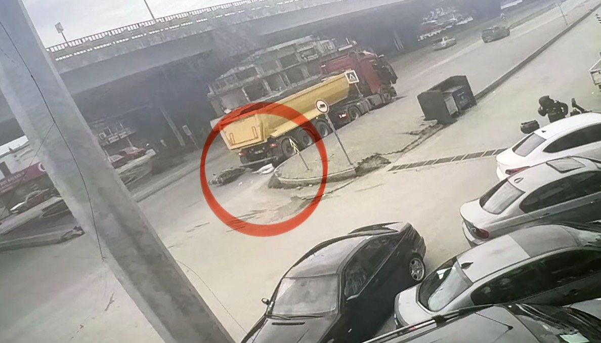 Motosikletli Tırın Altına Girmekten Son Anda Kurtuldu (3)
