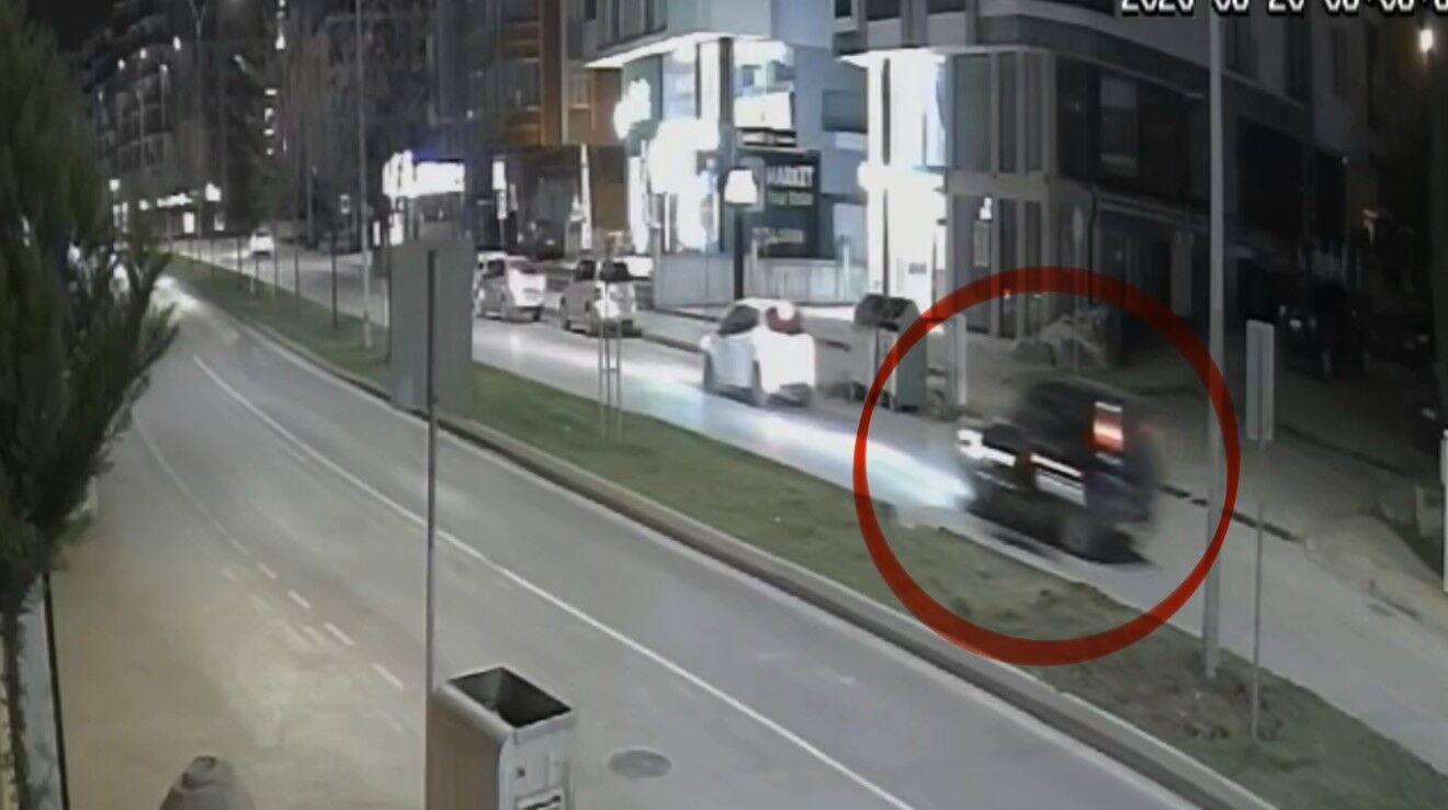Ölümlü Motosiklet Kazasının Güvenlik Kamerası Görüntüsü Ortaya Çıktı (1)