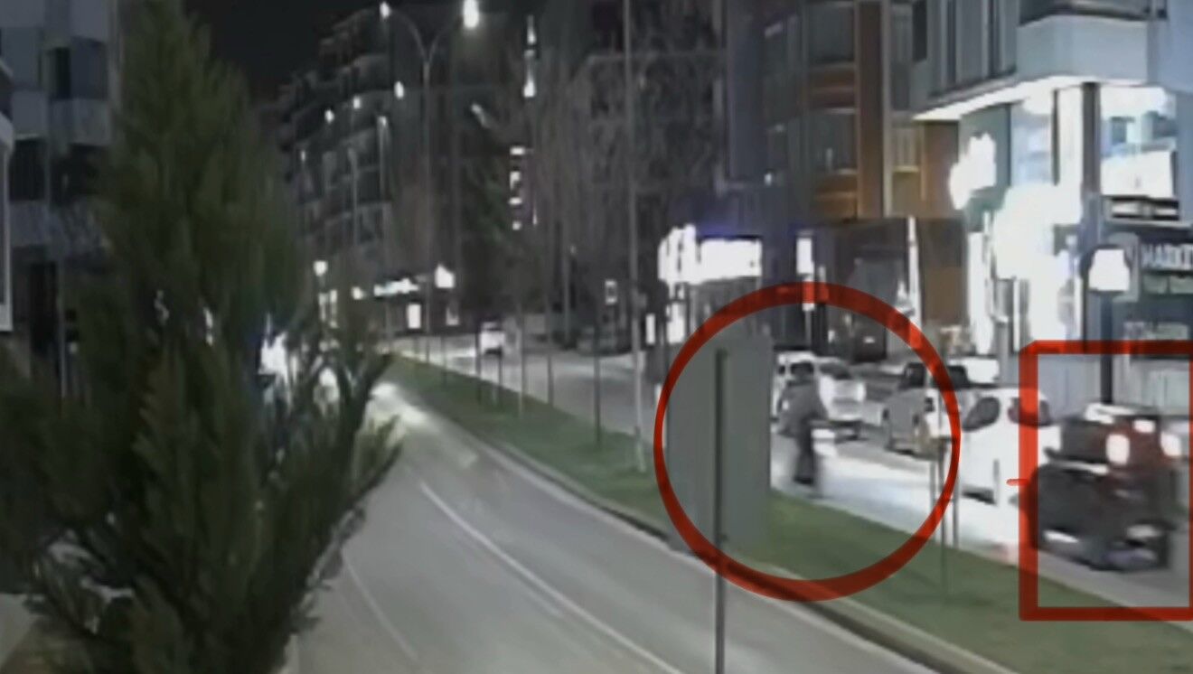 Ölümlü Motosiklet Kazasının Güvenlik Kamerası Görüntüsü Ortaya Çıktı (2)