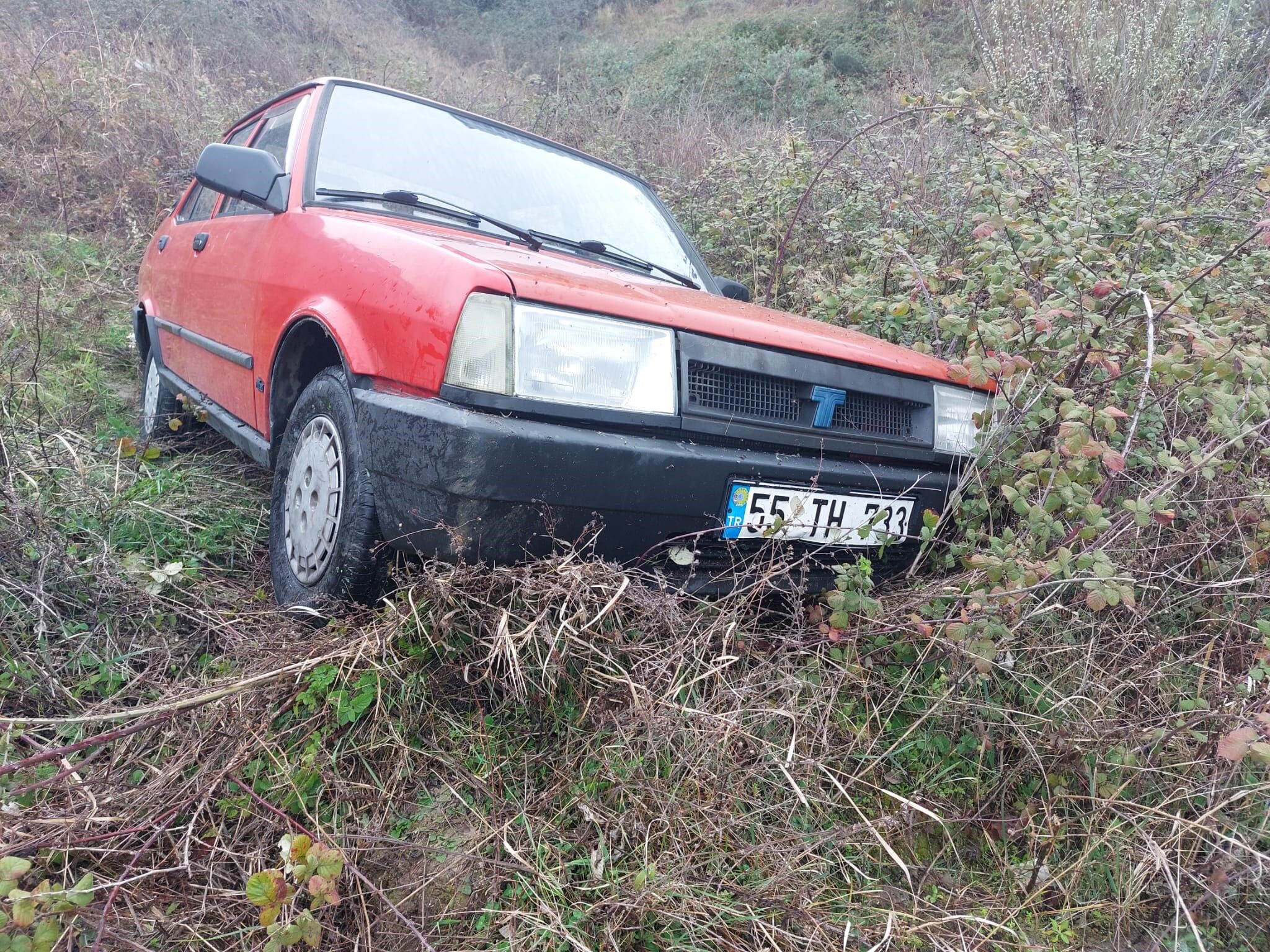 Otomobil 10 Metre Aşağıya Uçtu