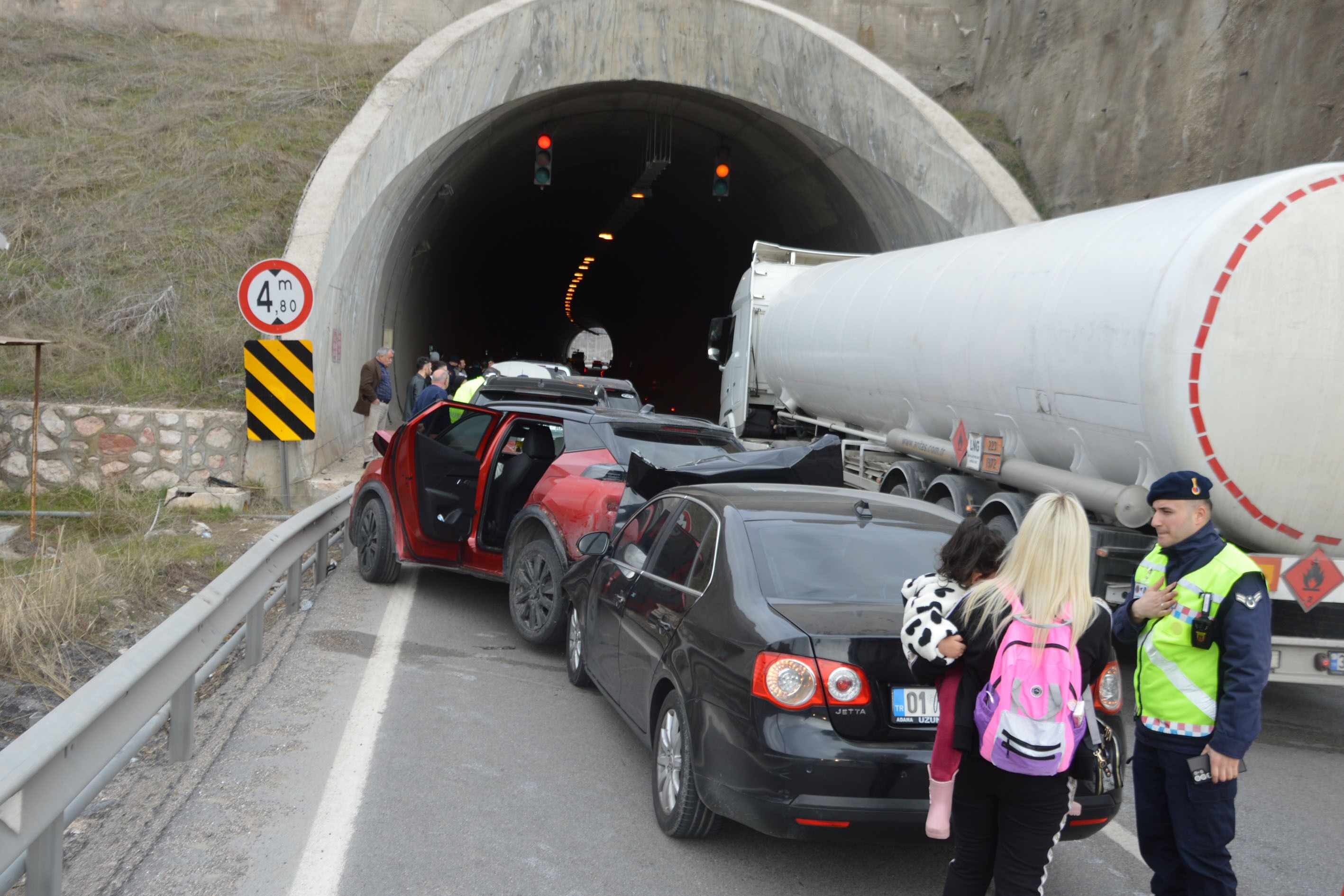 Samsun’da 6 Aracın Karıştığı Zincirleme Kaza 1 Yaralı (2)