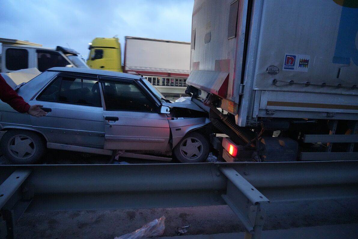 Samsun’da Zincirleme Kaza 6 Yaralı (1)