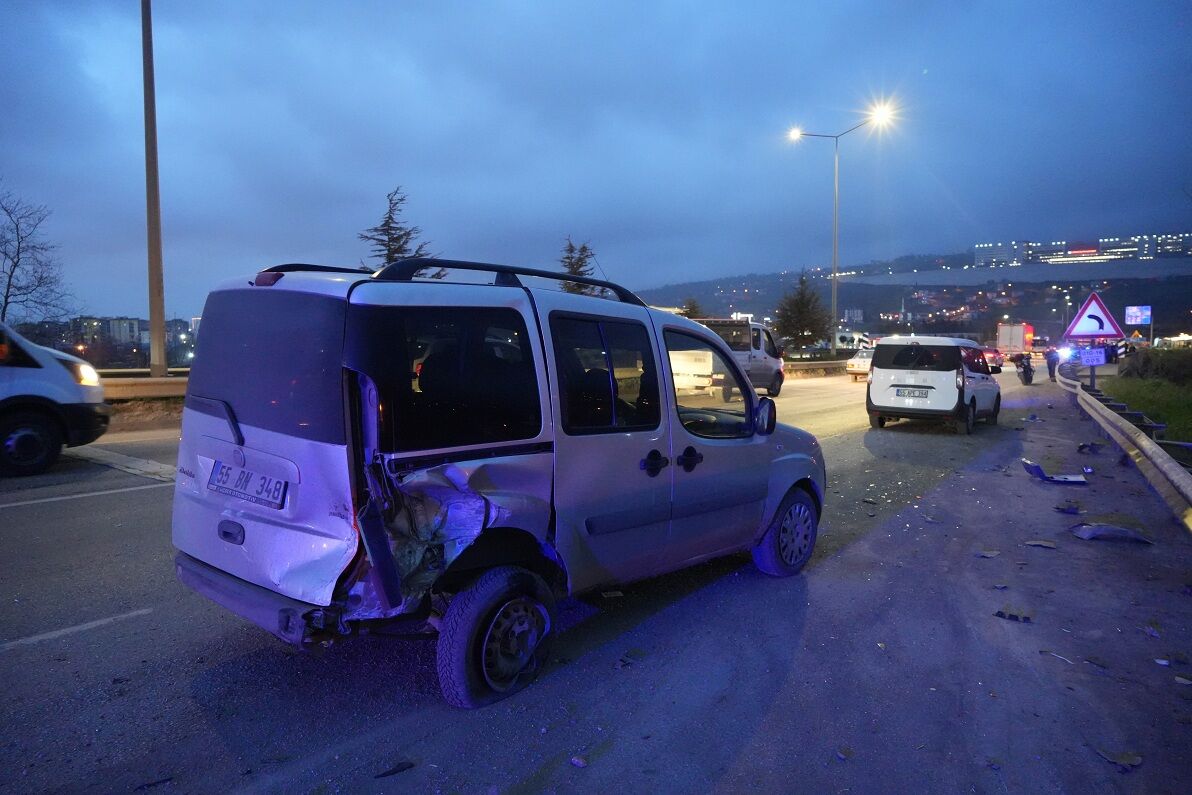Samsun’da Zincirleme Kaza 6 Yaralı (4)