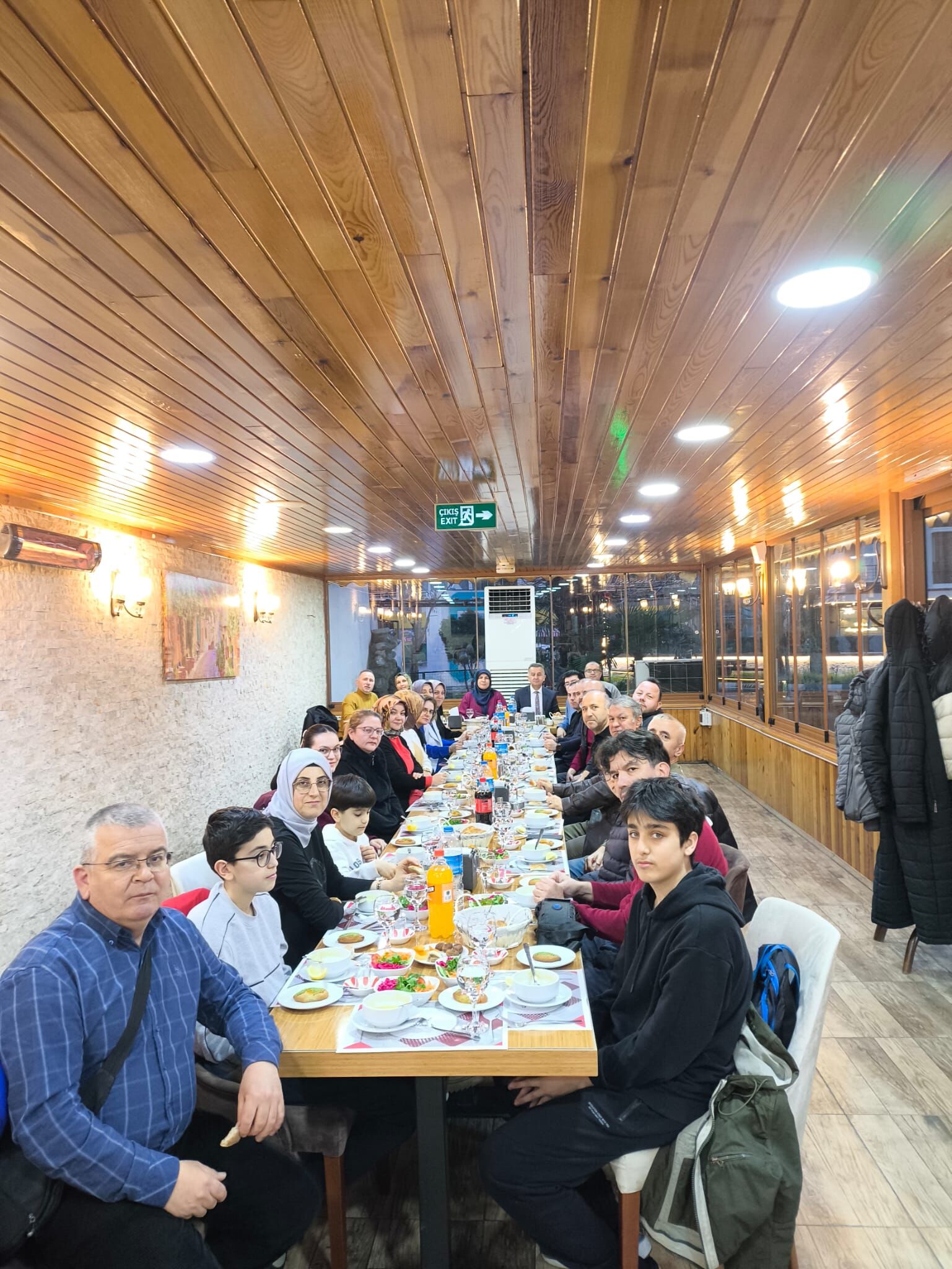 Şehit Burak Perçin İlkokulu Ailesi İftarda Buluştu, Miniklerden Büyük Dayanışma (3)