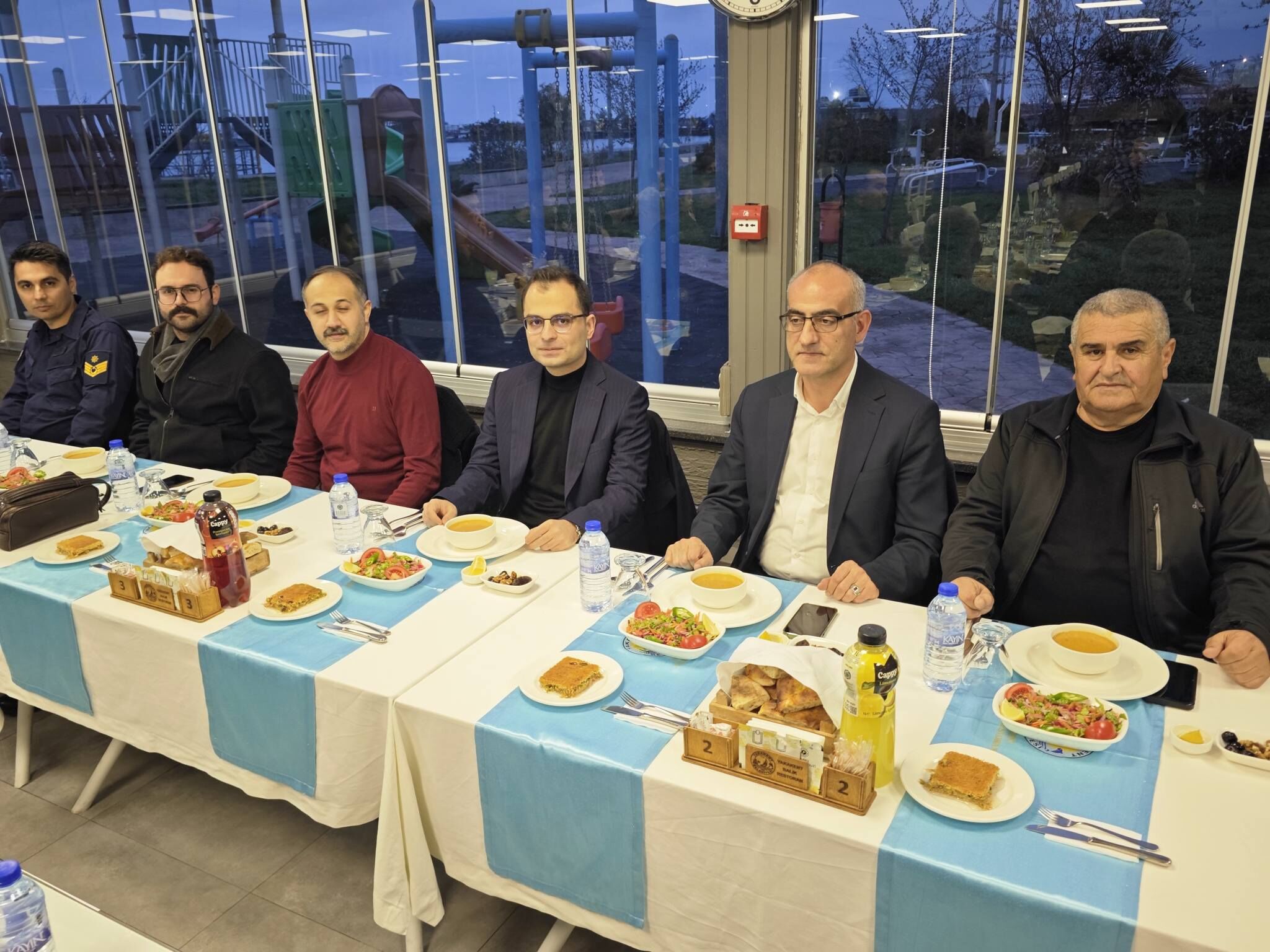 Yakakent’te Anlamlı İftar Kolluk Kuvvetleriyle Aynı Sofrada Buluşma (2)