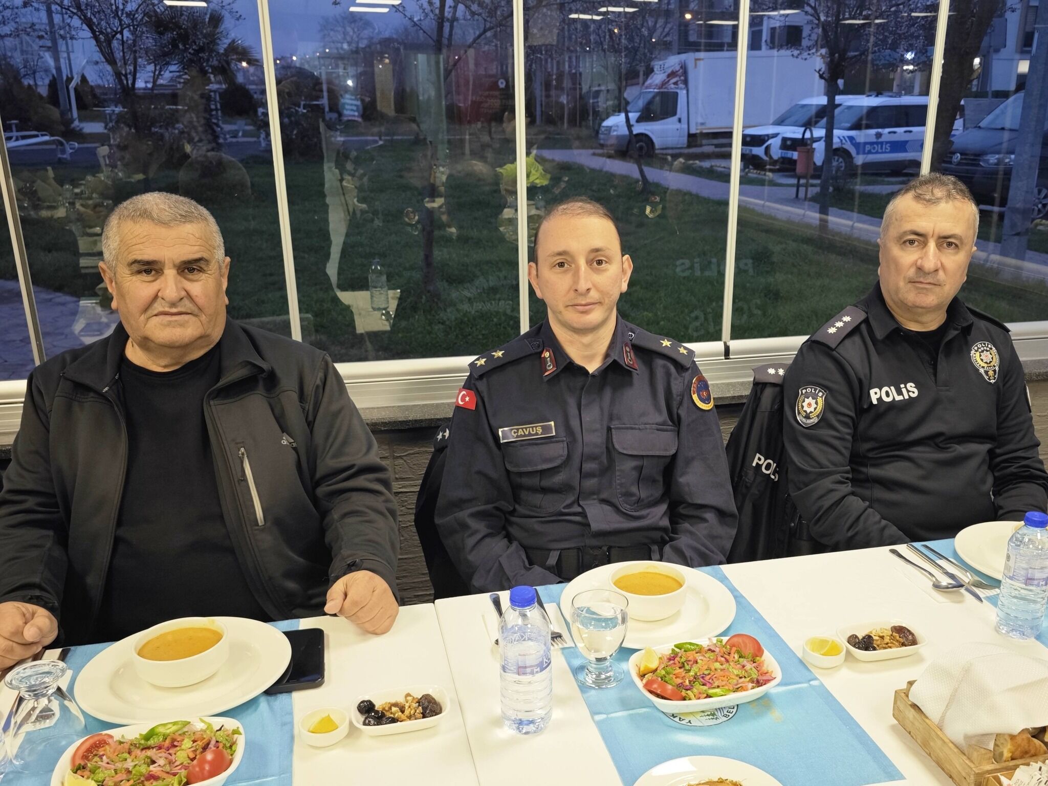 Yakakent’te Anlamlı İftar Kolluk Kuvvetleriyle Aynı Sofrada Buluşma (9)