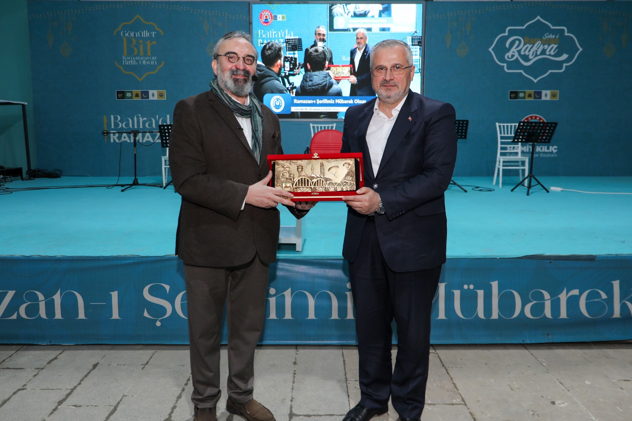Yazar Senai̇ Demi̇rci̇, Bafra’da Gönüllere Hi̇tap Etti̇ (3)