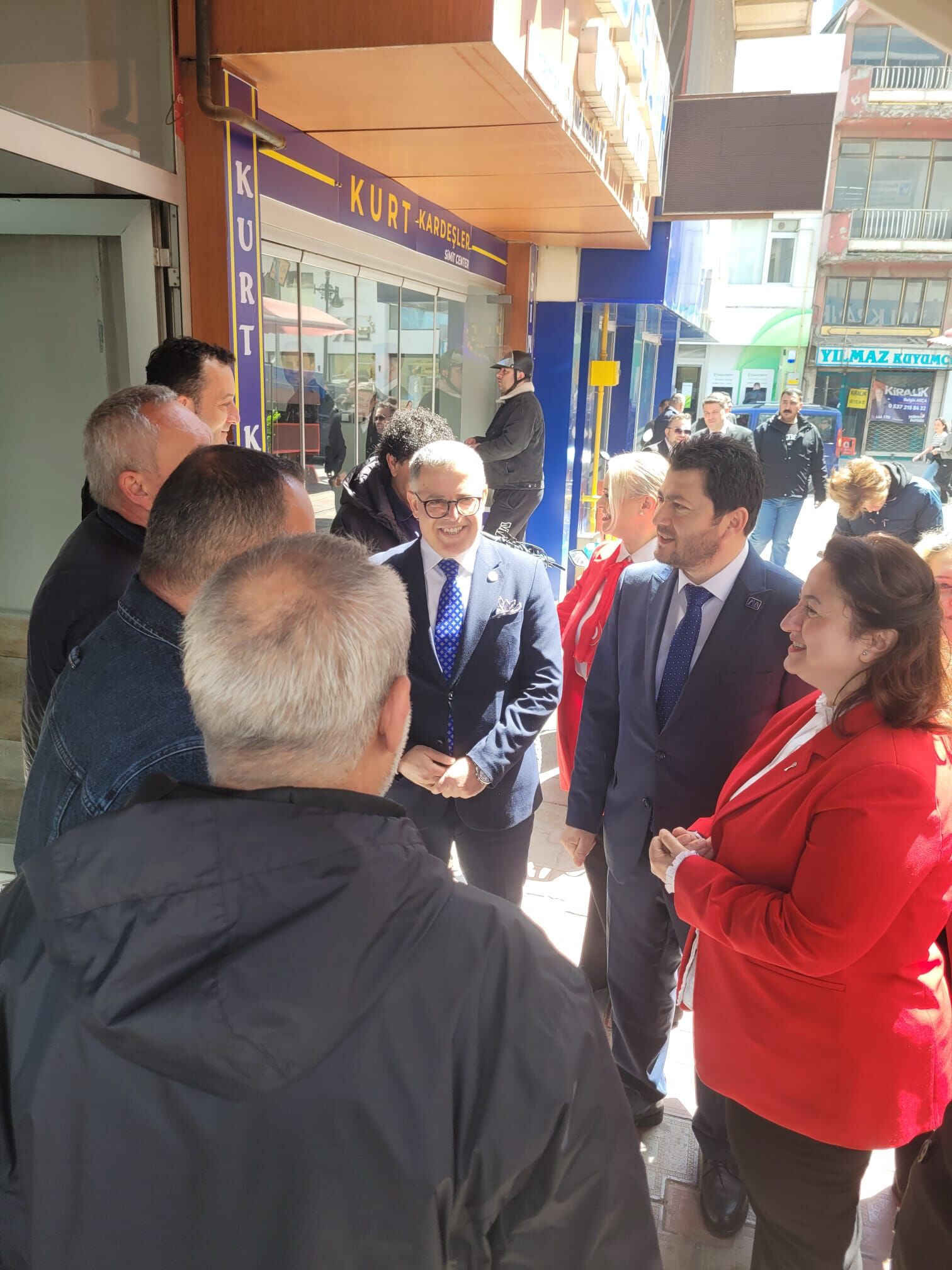 Anahtar Parti Bafra’da Sahaya İndi (1)