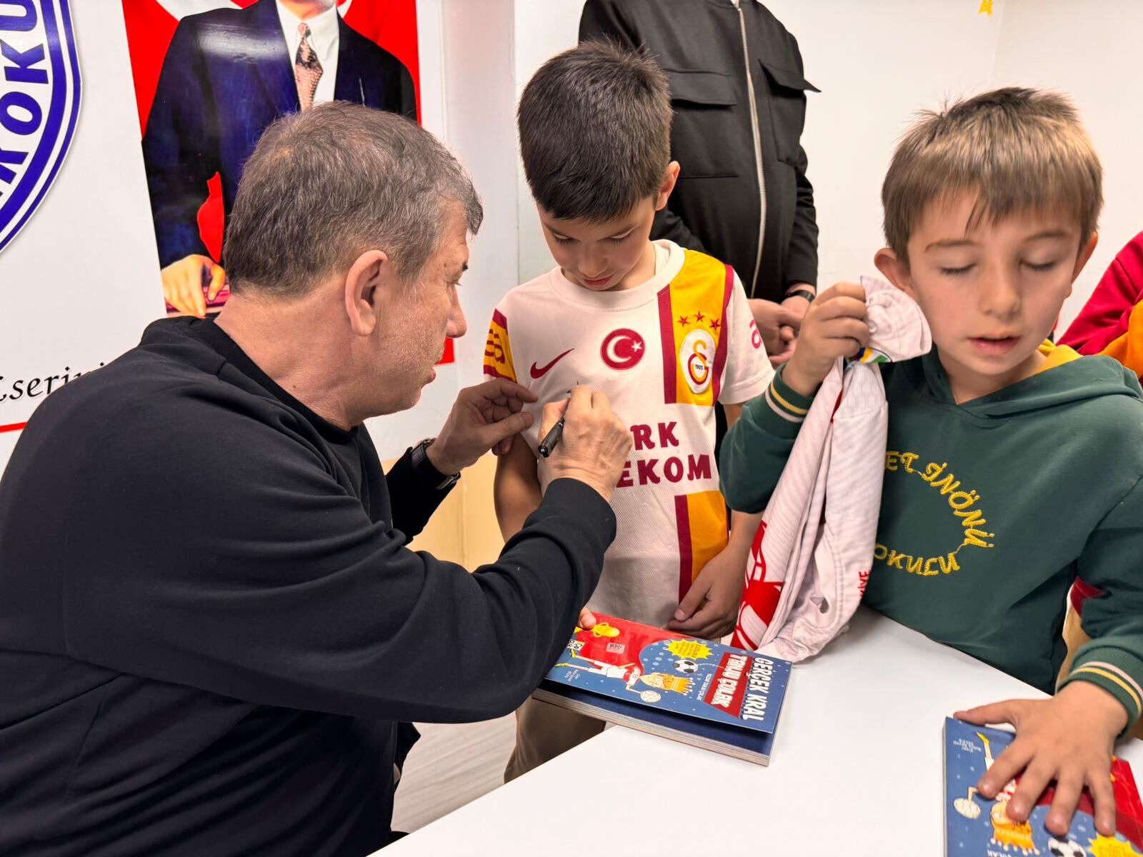 Avrupa Gol Kralı Tanju Çolak Bafra’da Öğrencilerle Buluştu (6)