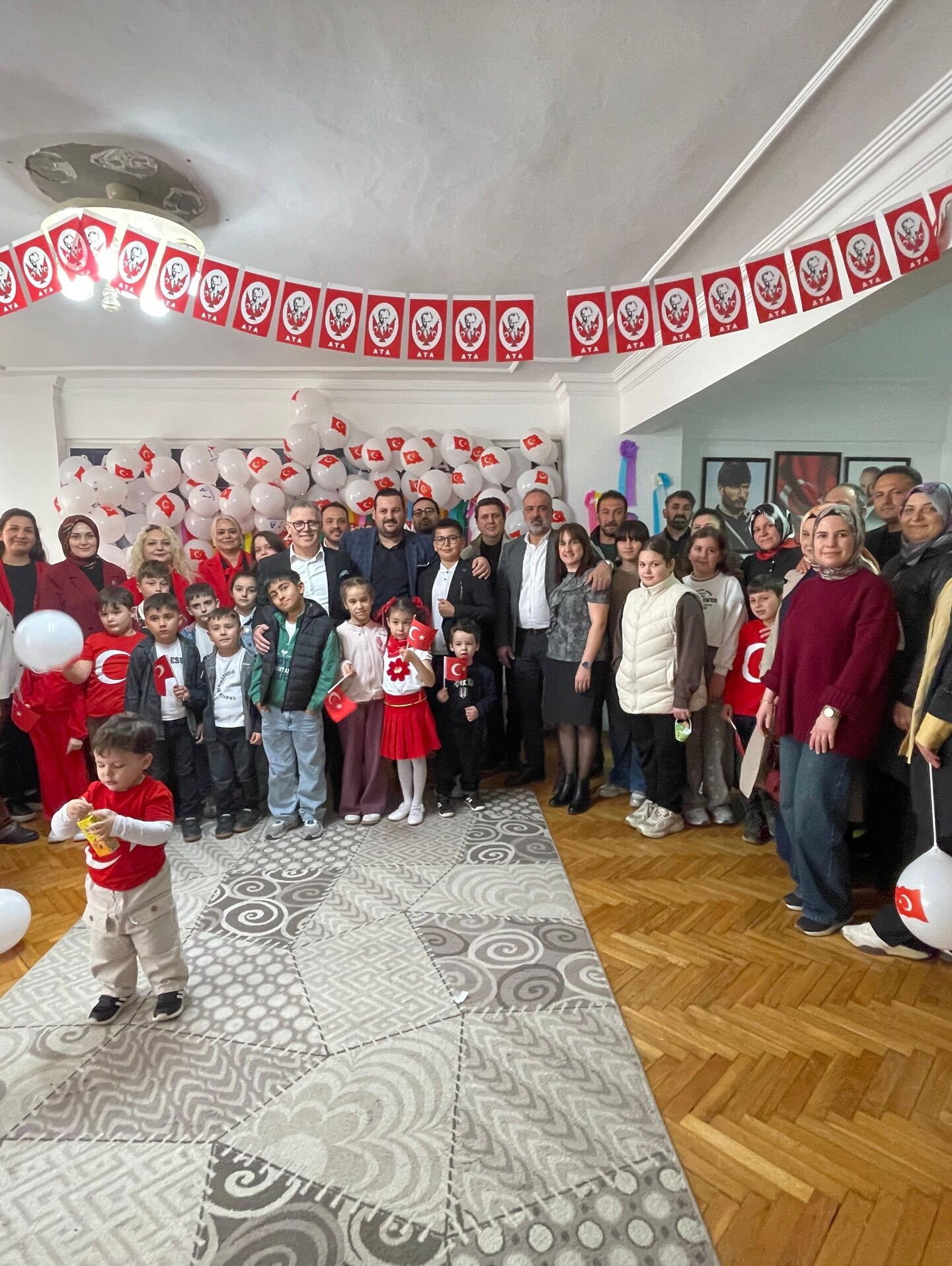 Bafra Anahtar Parti'de 23 Nisan Coşkusu Çocuklarla Yaşandı (2)