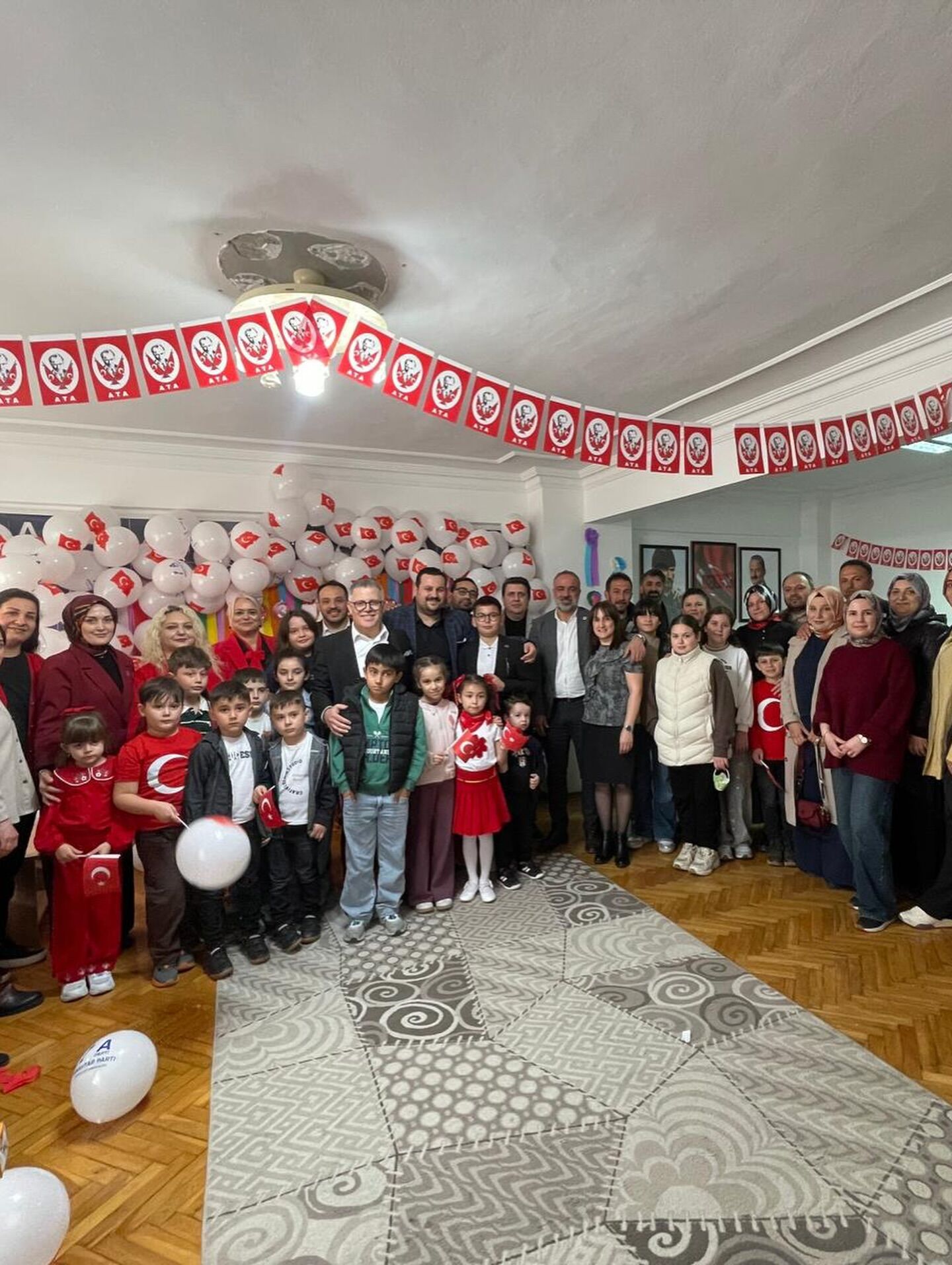 Bafra Anahtar Parti'de 23 Nisan Coşkusu Çocuklarla Yaşandı (4)