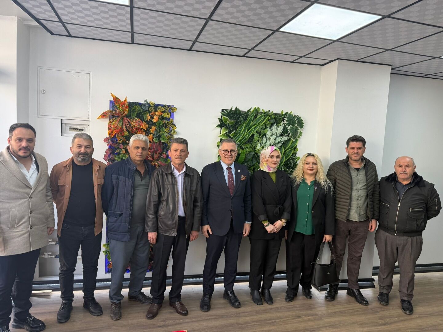 Bafra Anahtar Parti’den; Mahalle Muhtarlarına Ziyaretler (1)