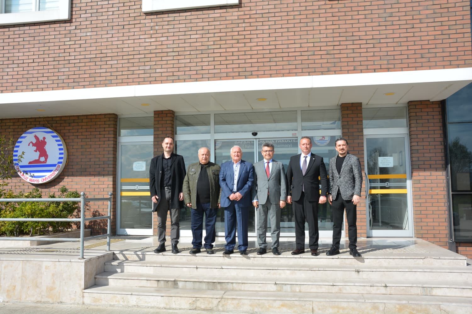 Başkan Serdal Sefa Kocabaş, Bafra Eczacılık Fakültesi’ni Ziyaret Etti (3)