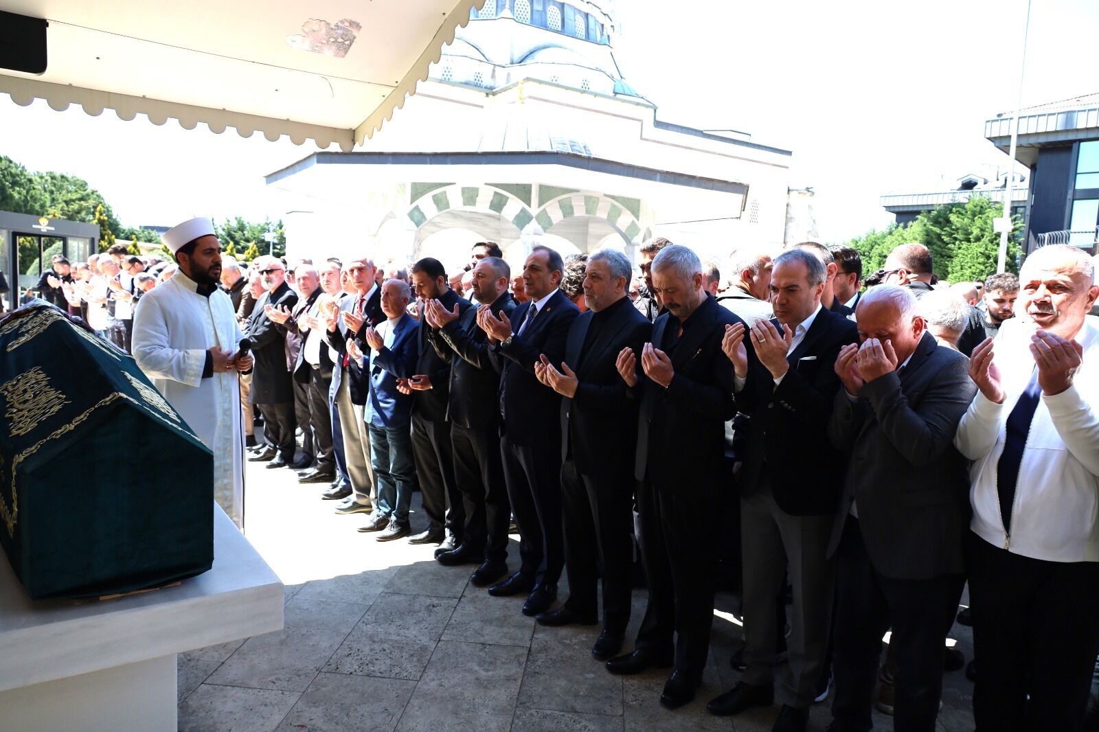 Canikli Ailesi Adına Zeki Canikli'den Vefat Ve Teşekkür (13)