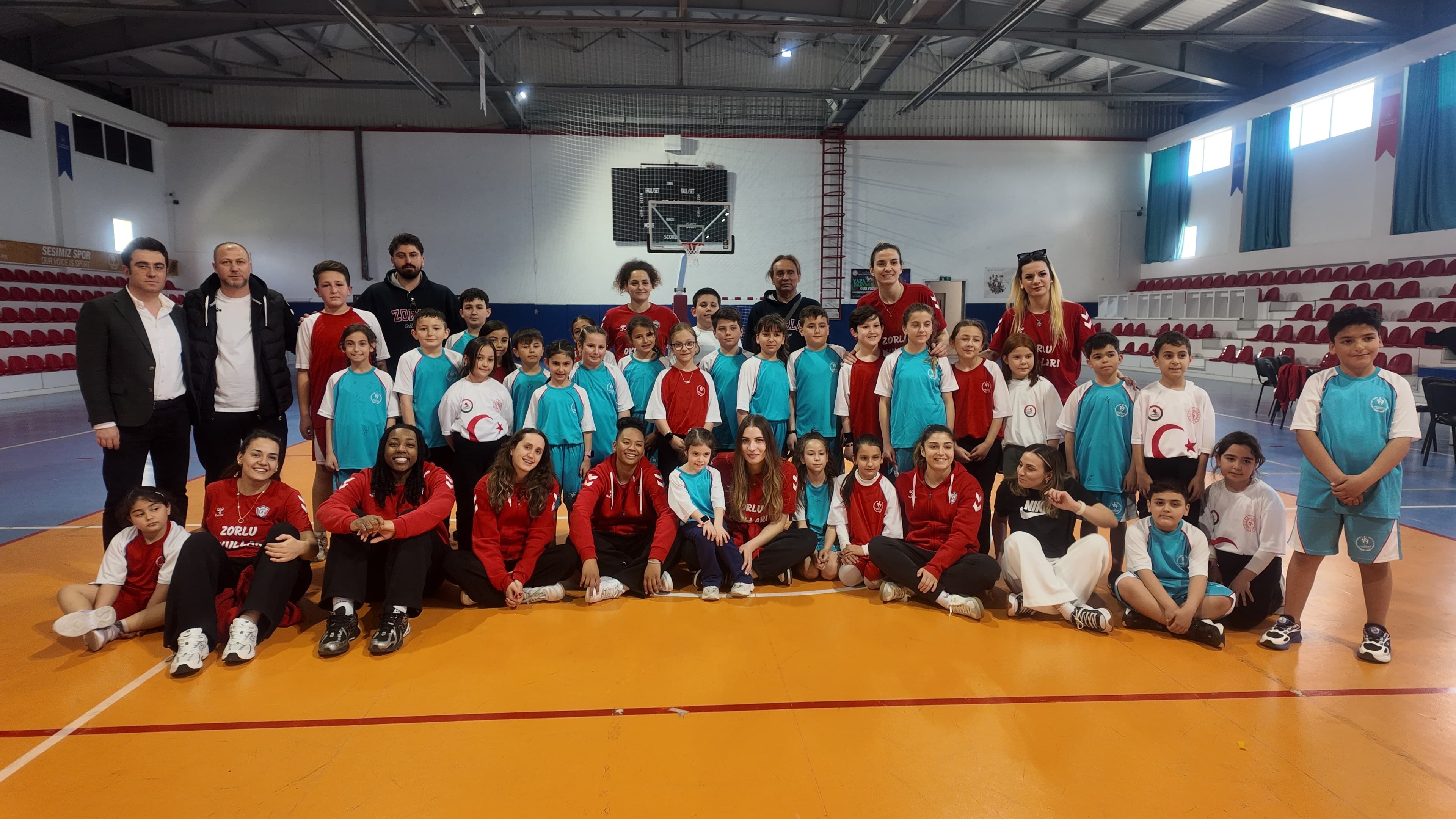 Kuzeyin Perileri’nden Genç Sporculara Anlamlı Ziyaret (1)