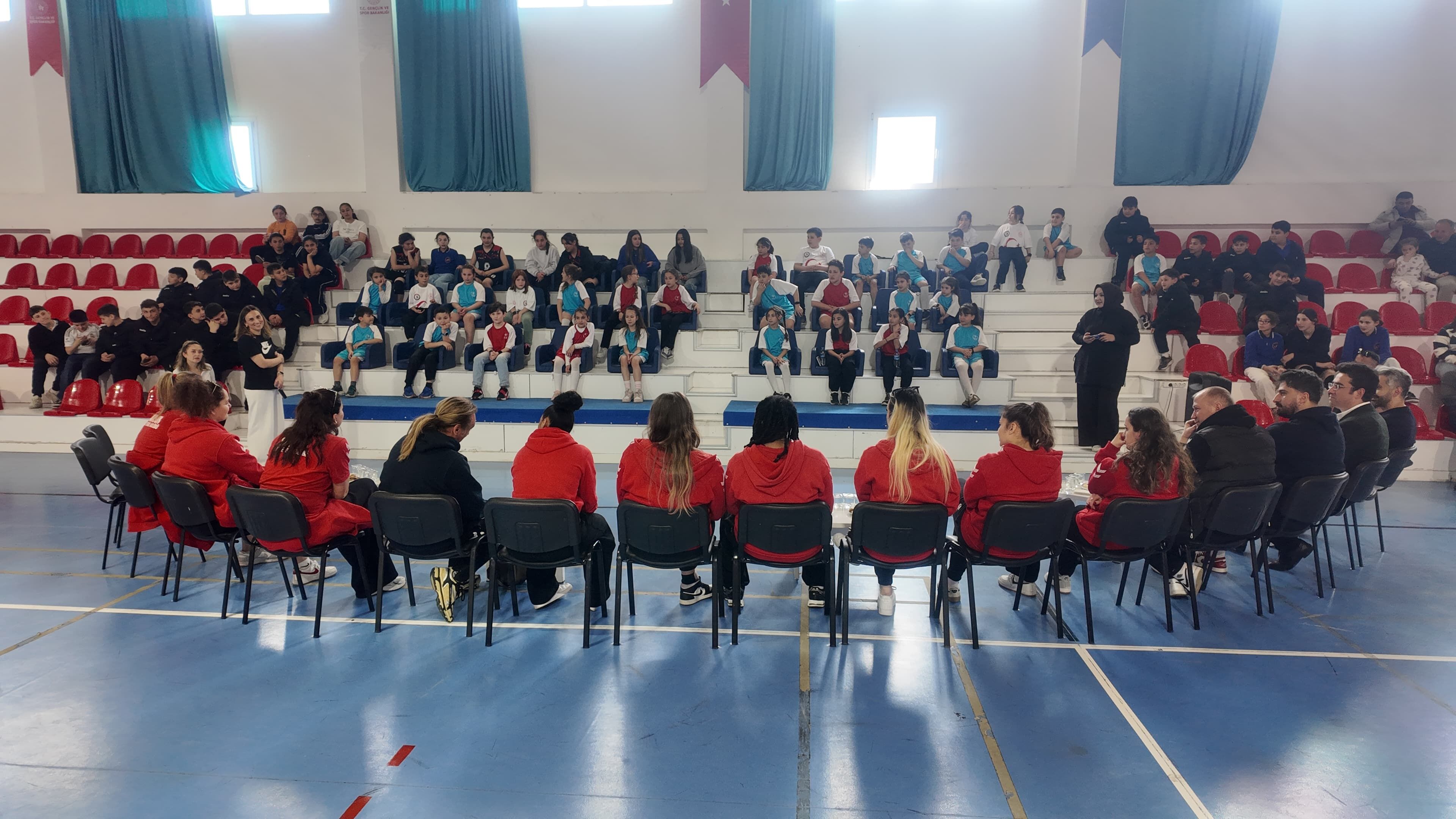 Kuzeyin Perileri’nden Genç Sporculara Anlamlı Ziyaret (4)