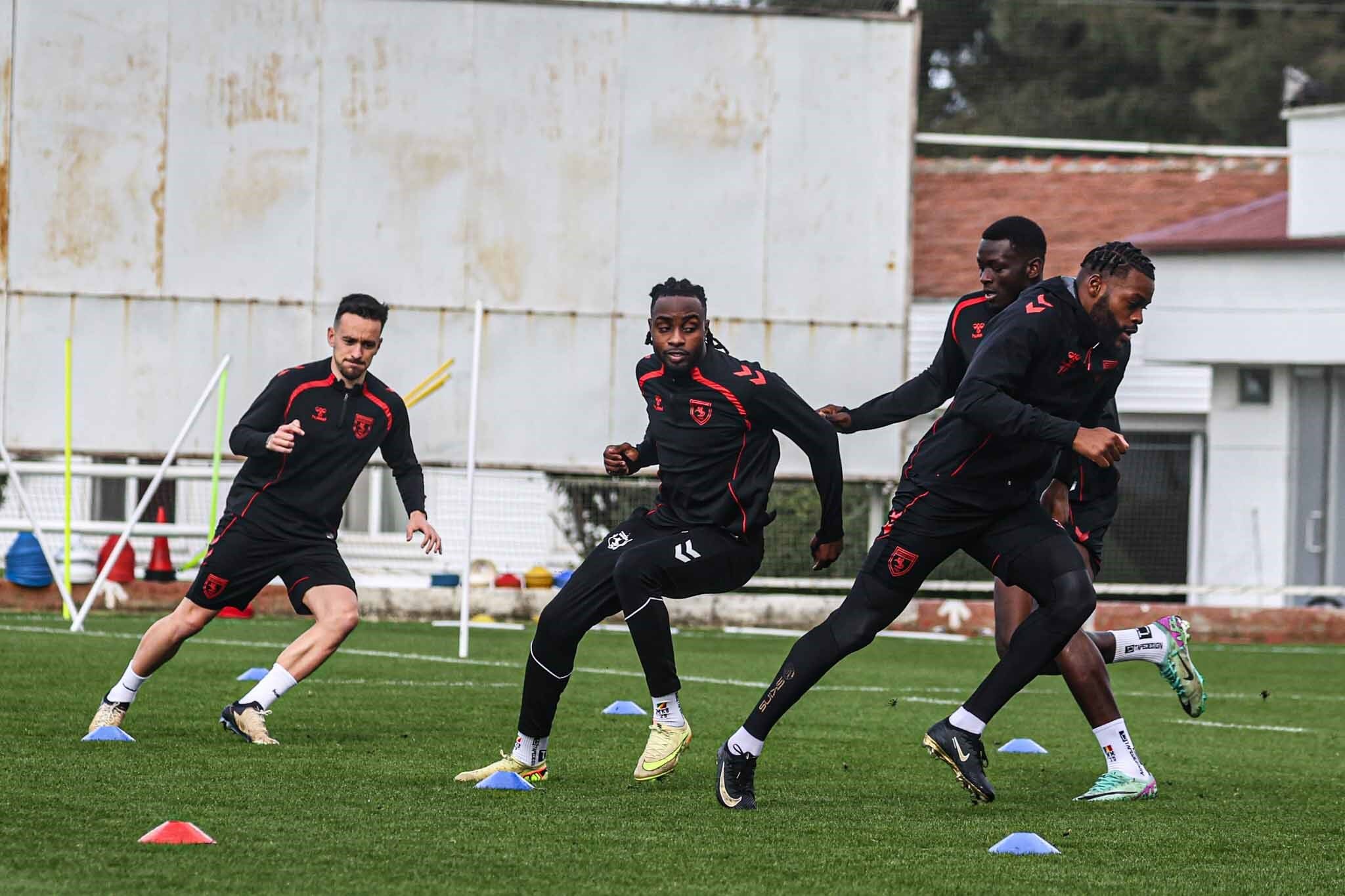 Samsunspor, Konyaspor Engelini Kayıpsız Geçmek Istiyor