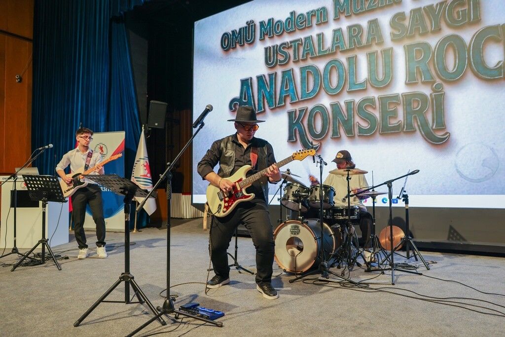 Ustalara Saygı Anadolu Rock Konseri1