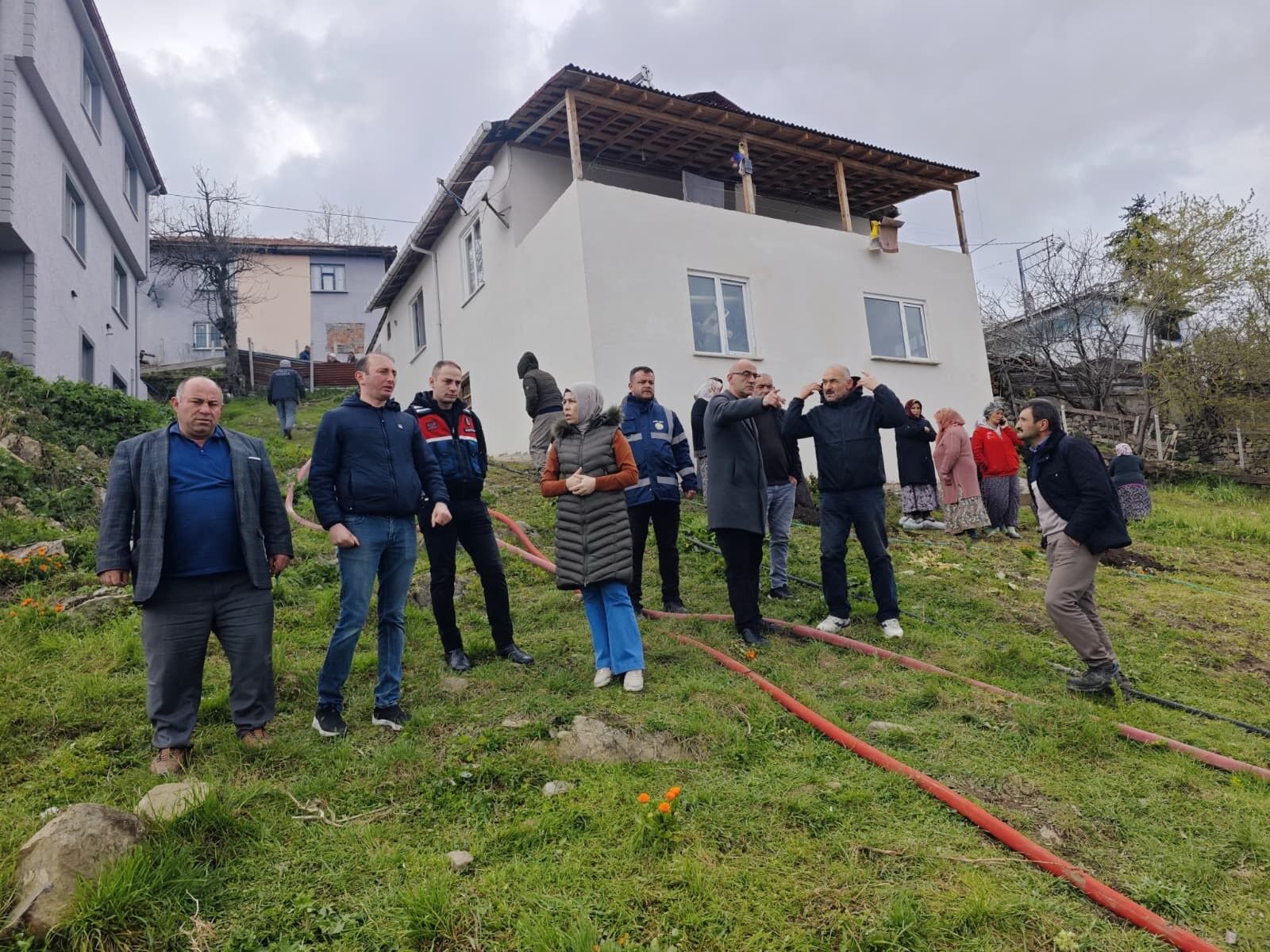 Yakakent'te Soba Evi Yaktı, Yaşlı Kadın Hayatını Kaybetti (3)