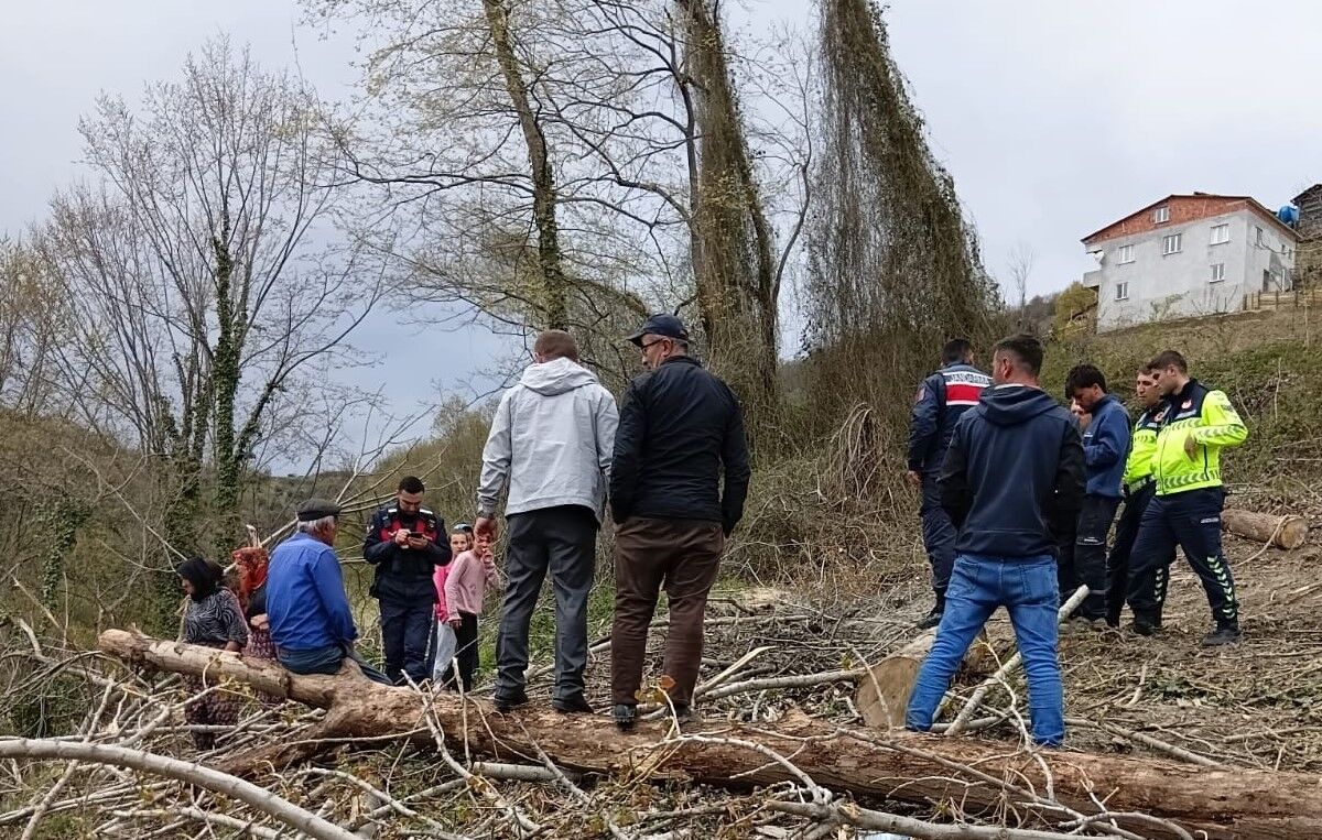 Yakakent’te Traktör Devrildi, Sürücü Yaralandı1