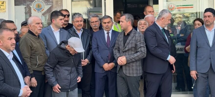 Alaçam Eski Belediye Başkanı Hadi Uyar Dualarla Son Yolculuğuna Uğurlandı3