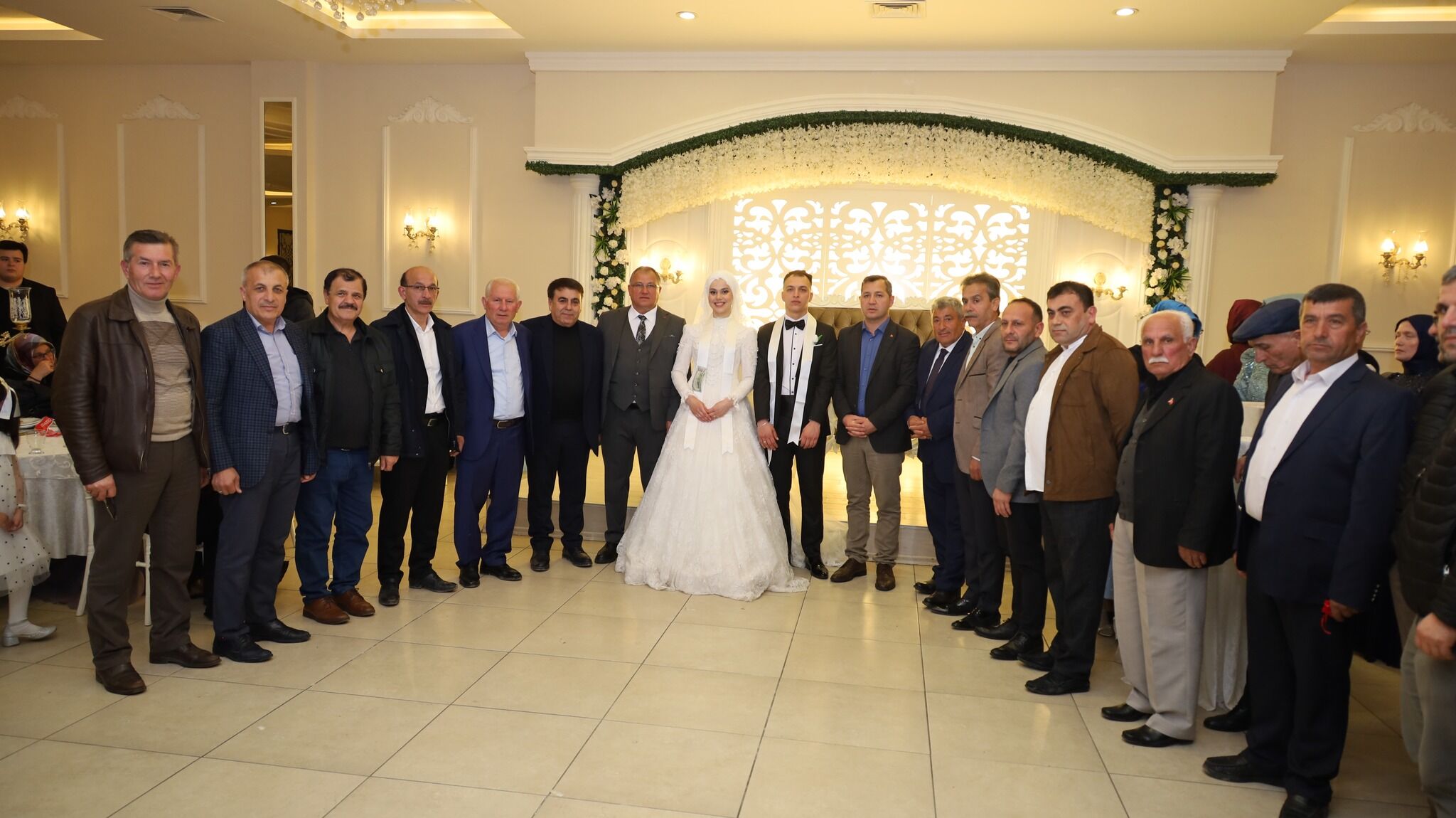 Aleyna & Selamet Nacak’a Bafra’da Di̇llere Destan Düğün Töreni̇ (12)-1