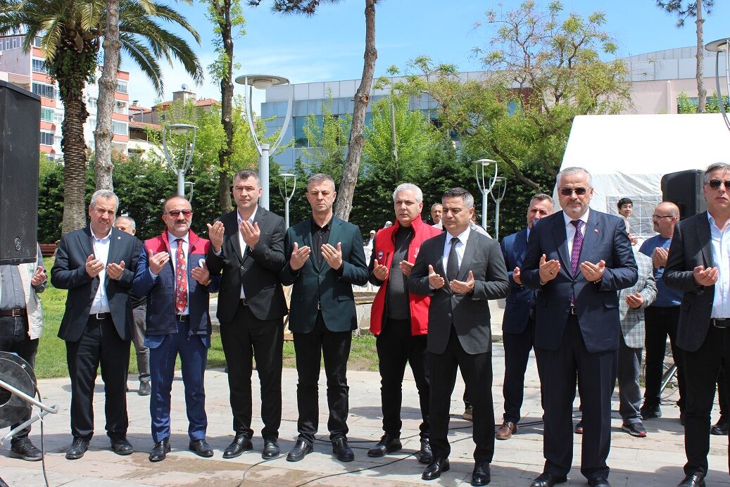Bafra’dan Gazze’ye Destek “Hayır Çarşısı” Kermesi Açıldı (7)